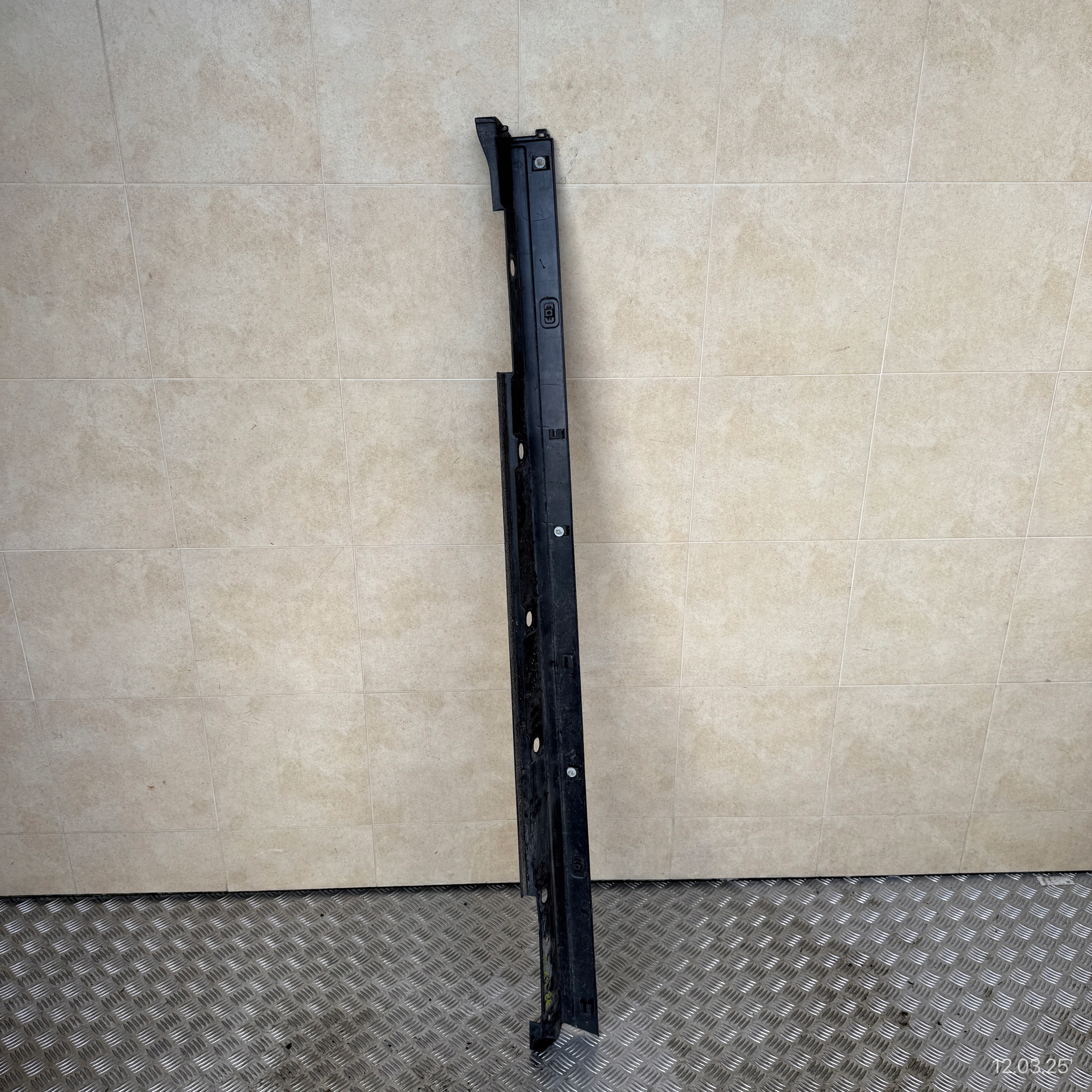 moulding threshold left threshold LEXUS UX 75860-76030