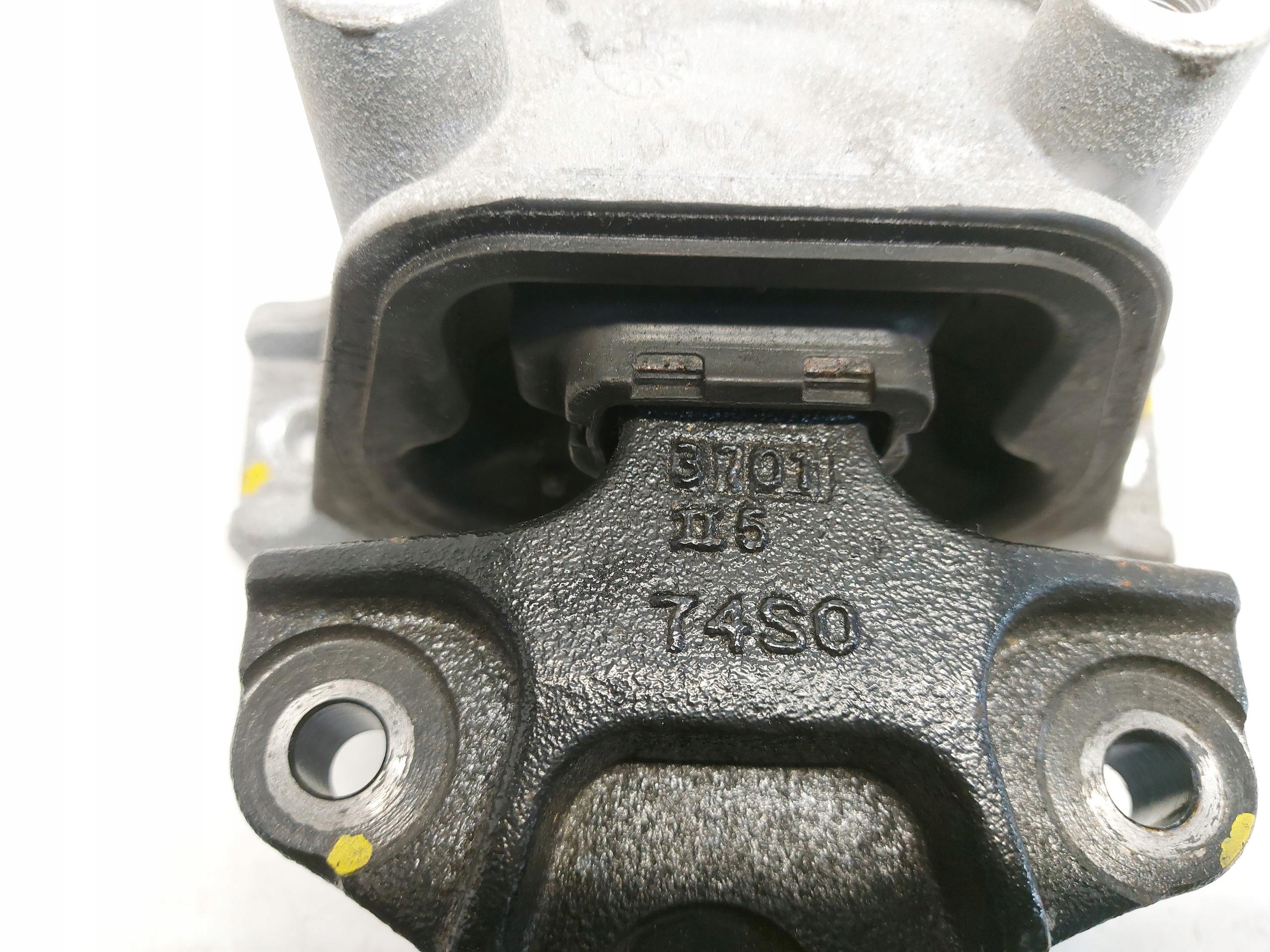 Suzuki SX4 S-cross II, 2023r holder gearbox mounting left oryg 1.4