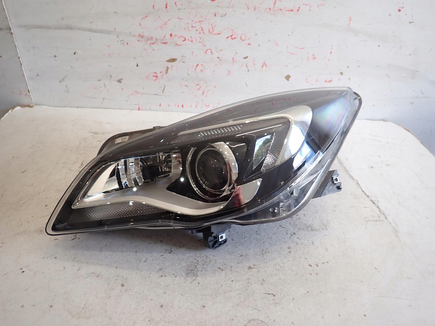 light front front left OPEL INSIGNIA A LIFT 2013- BI-XENON SKR 13426663