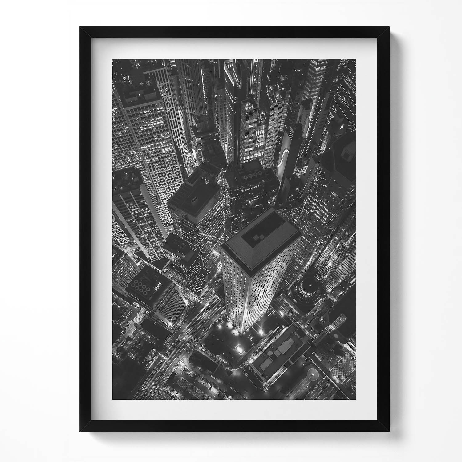 Nástěnný obraz v rámu s grafikou Velké město v noci z ptačí perspektivy 60x80 cm