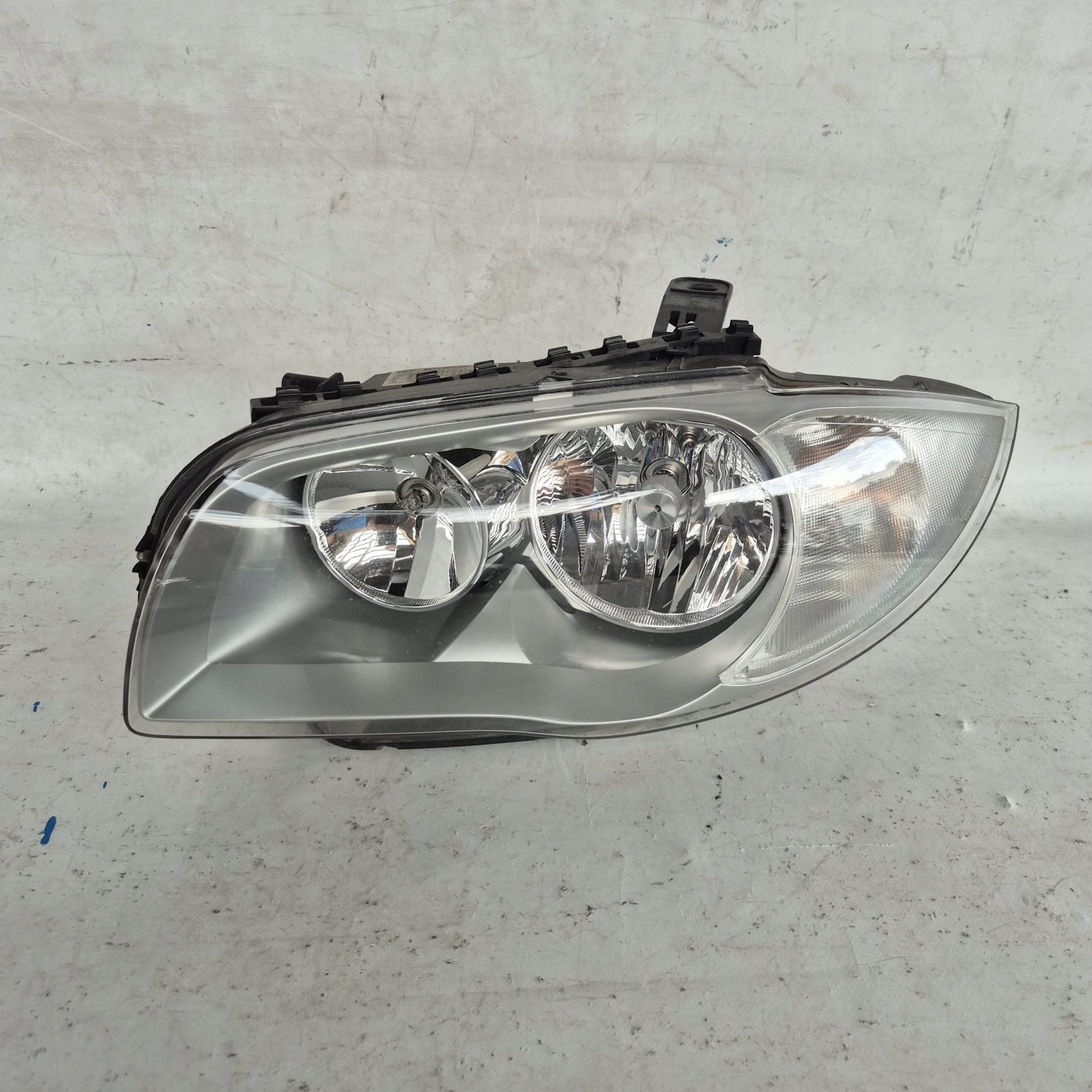 BMW 1 E81 E82 E87 light left front front ZWYKLA 6924485