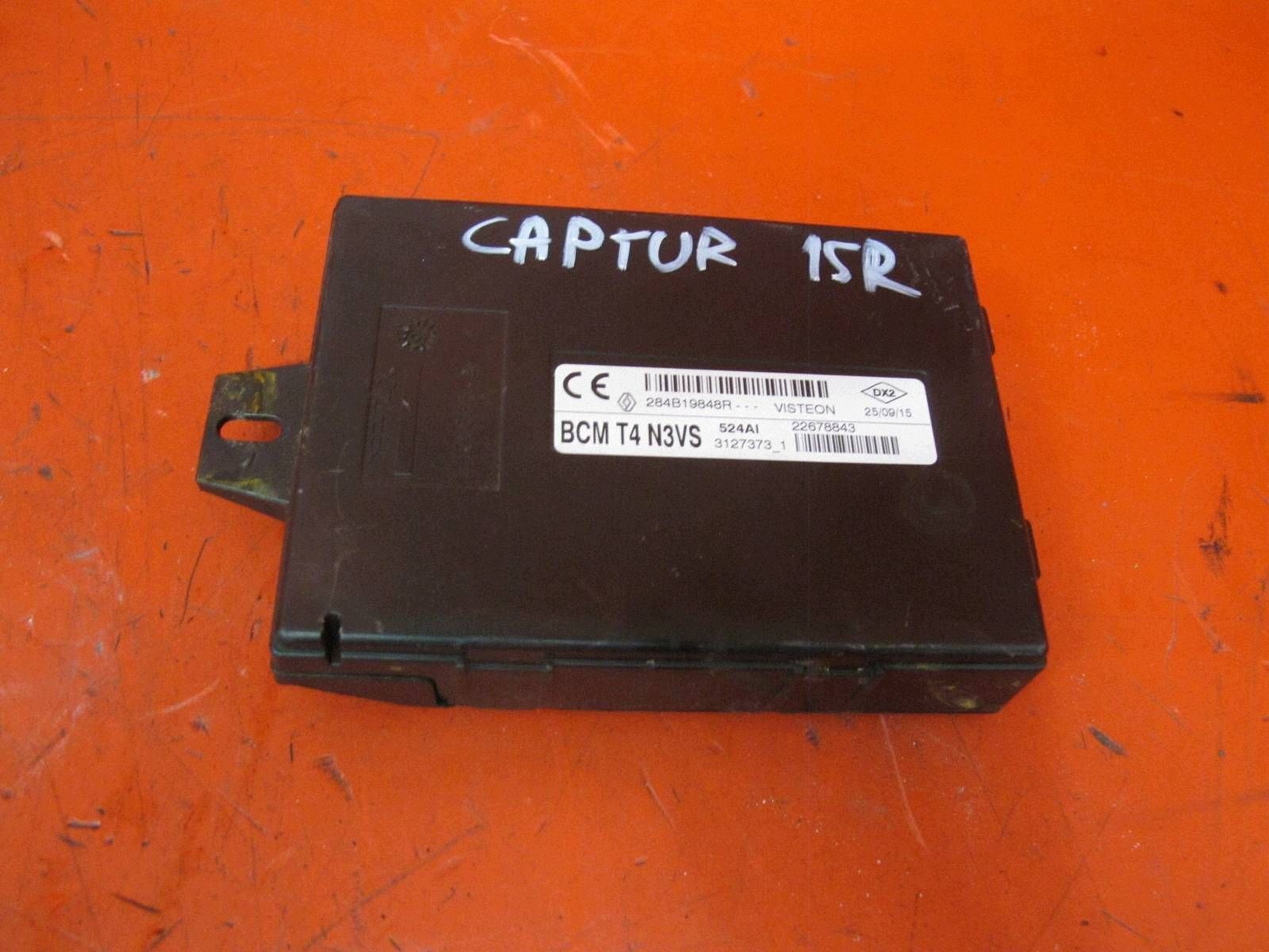 RENAULT CAPTUR et 1 module unité de commande électronique uce BCM 284B19848R