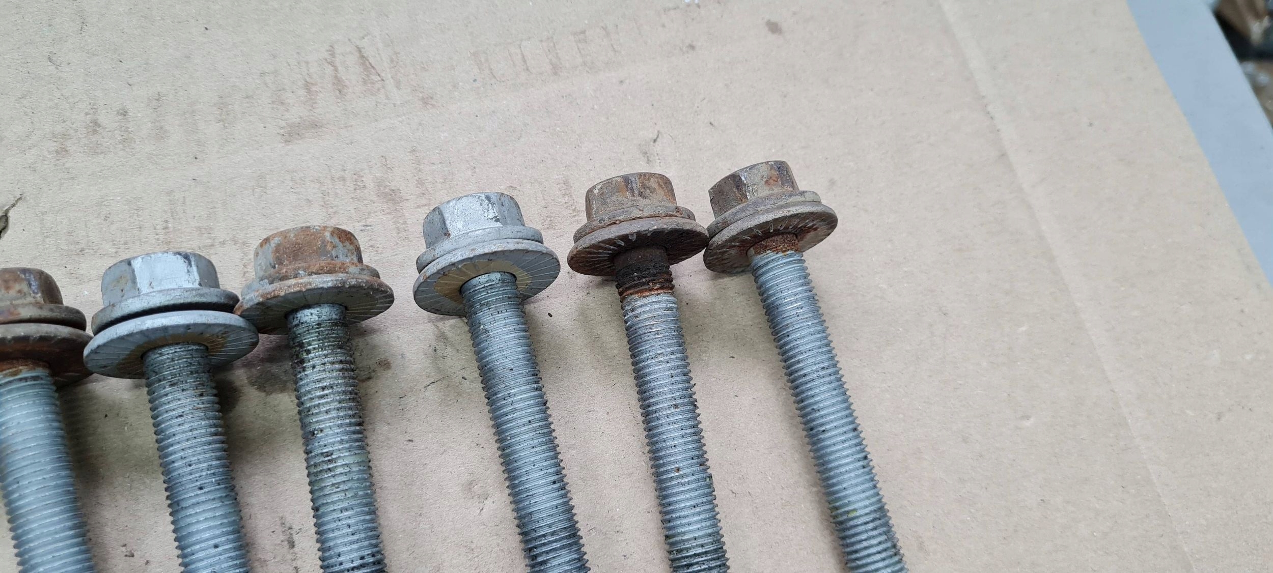 A6 C7 4G screws springing front axle beam axle beam A7 4G A4 B8 S4 A5 8T