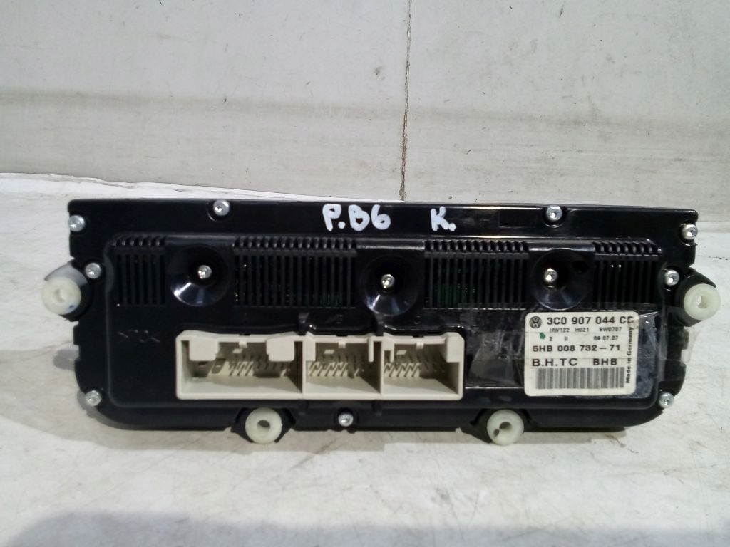 VW Passat B6 panel Bouches buses 3C0907044CB