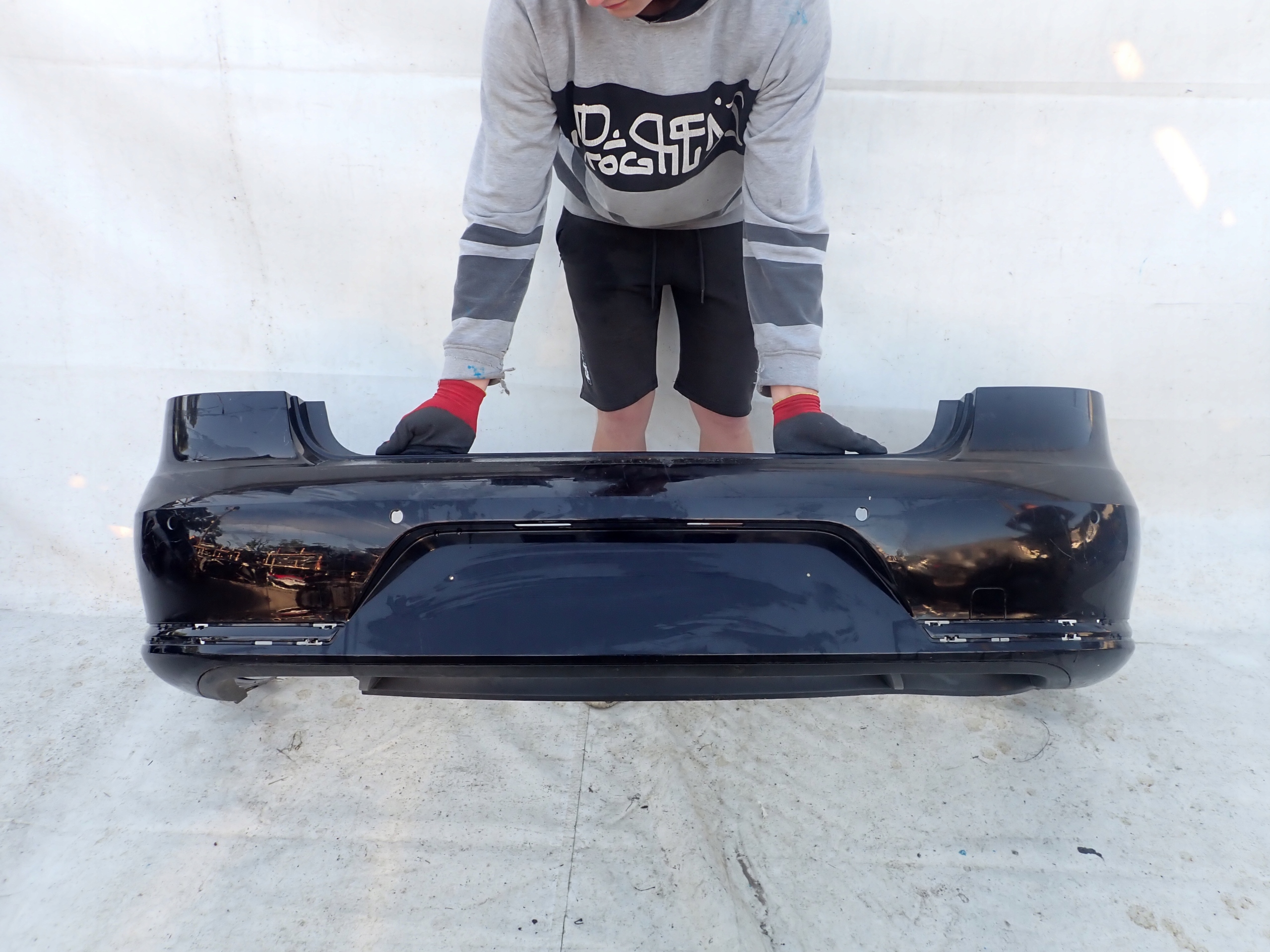 VW PASSAT B7 sedan 10- bumper rear part rear PDC