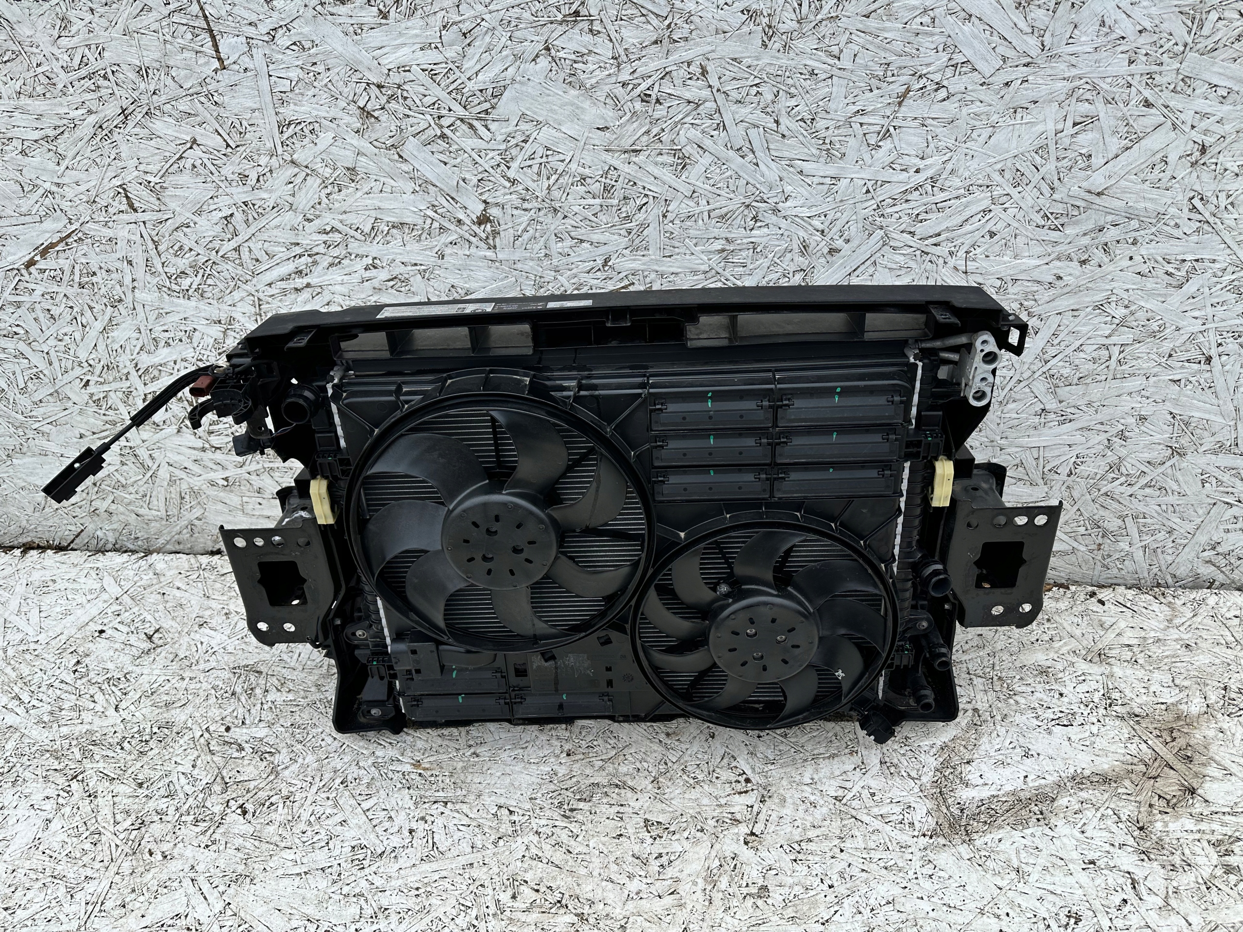 SHARAN 7N LIFT PAS PRZEDNI PRZÓD 2,0TDI 1,4TSI Typ samochodu Samochody osobowe