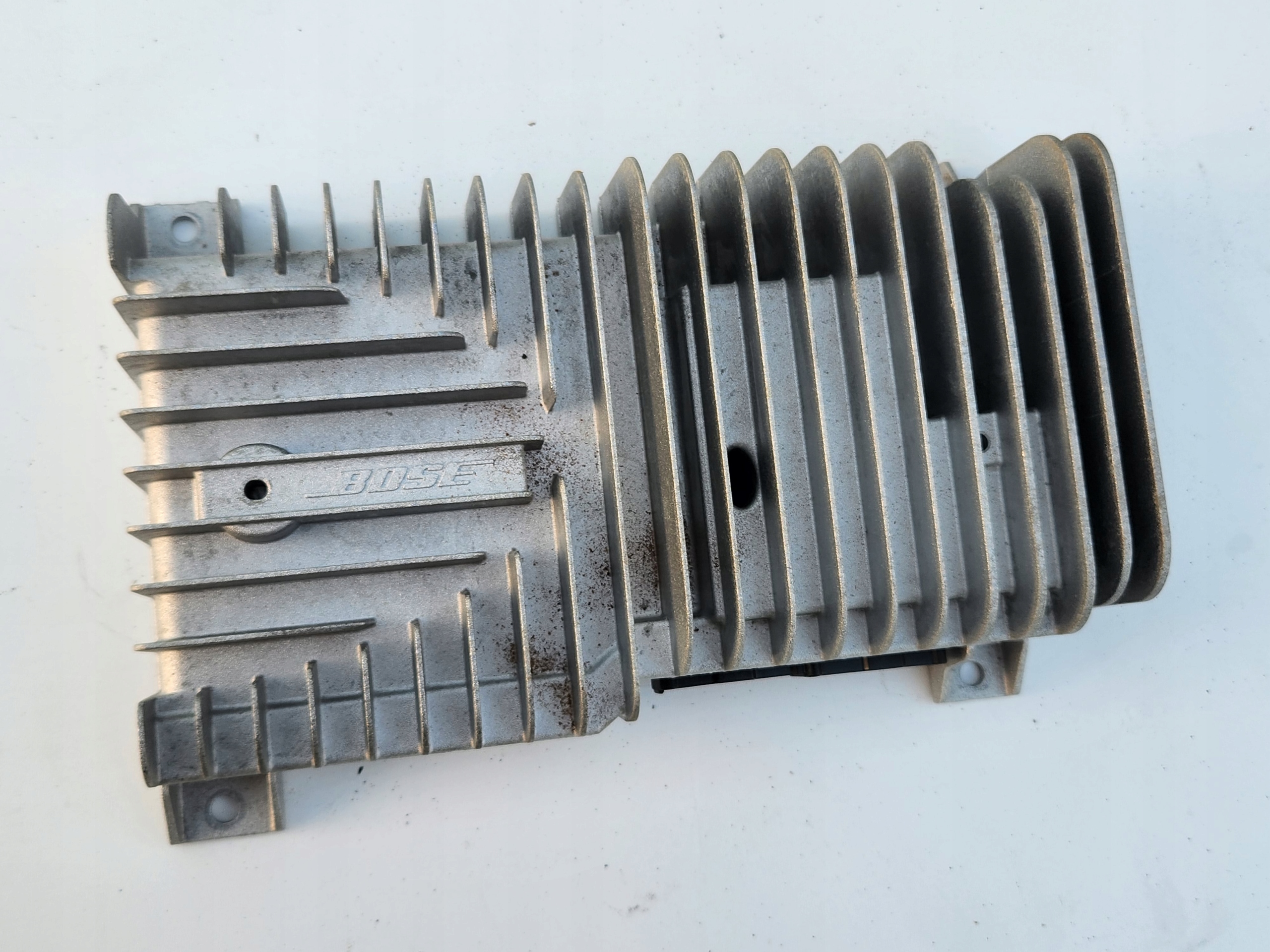 amplifier BOSE INFINITI QX60 2016+ OE