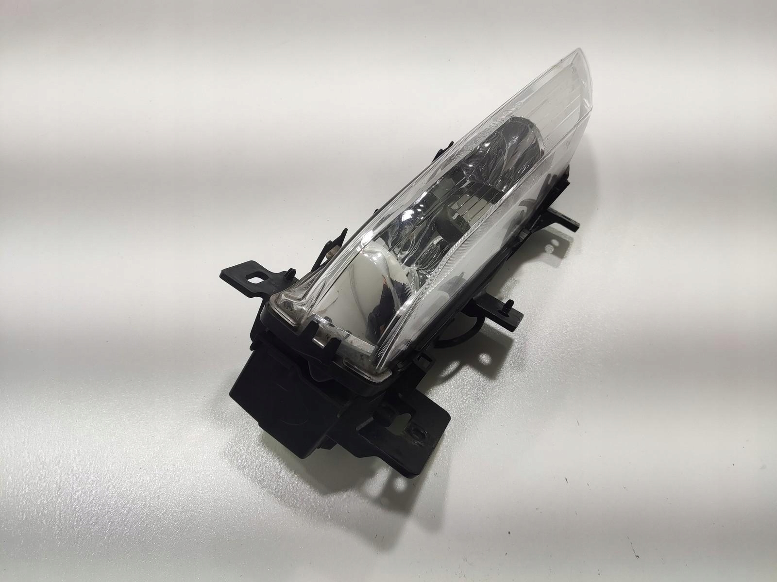 fog light LED DRL right front INFINITI Q30 2015-2020 26150-5DA2A