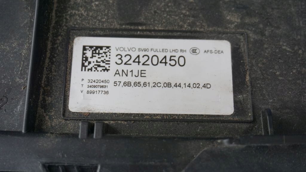 VOLVO S90 V90 CC - light right front FULL LED