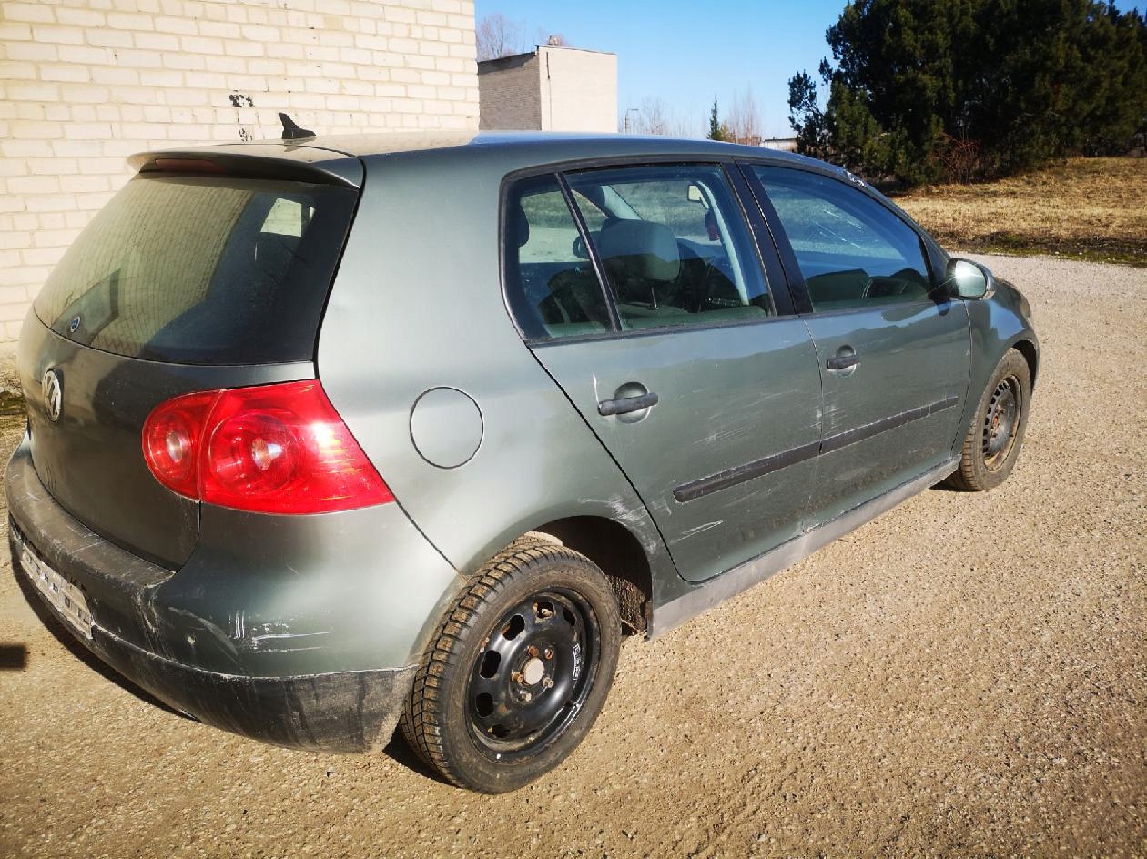 volkswagen Golf шланг интеркулера 2005 2.0л