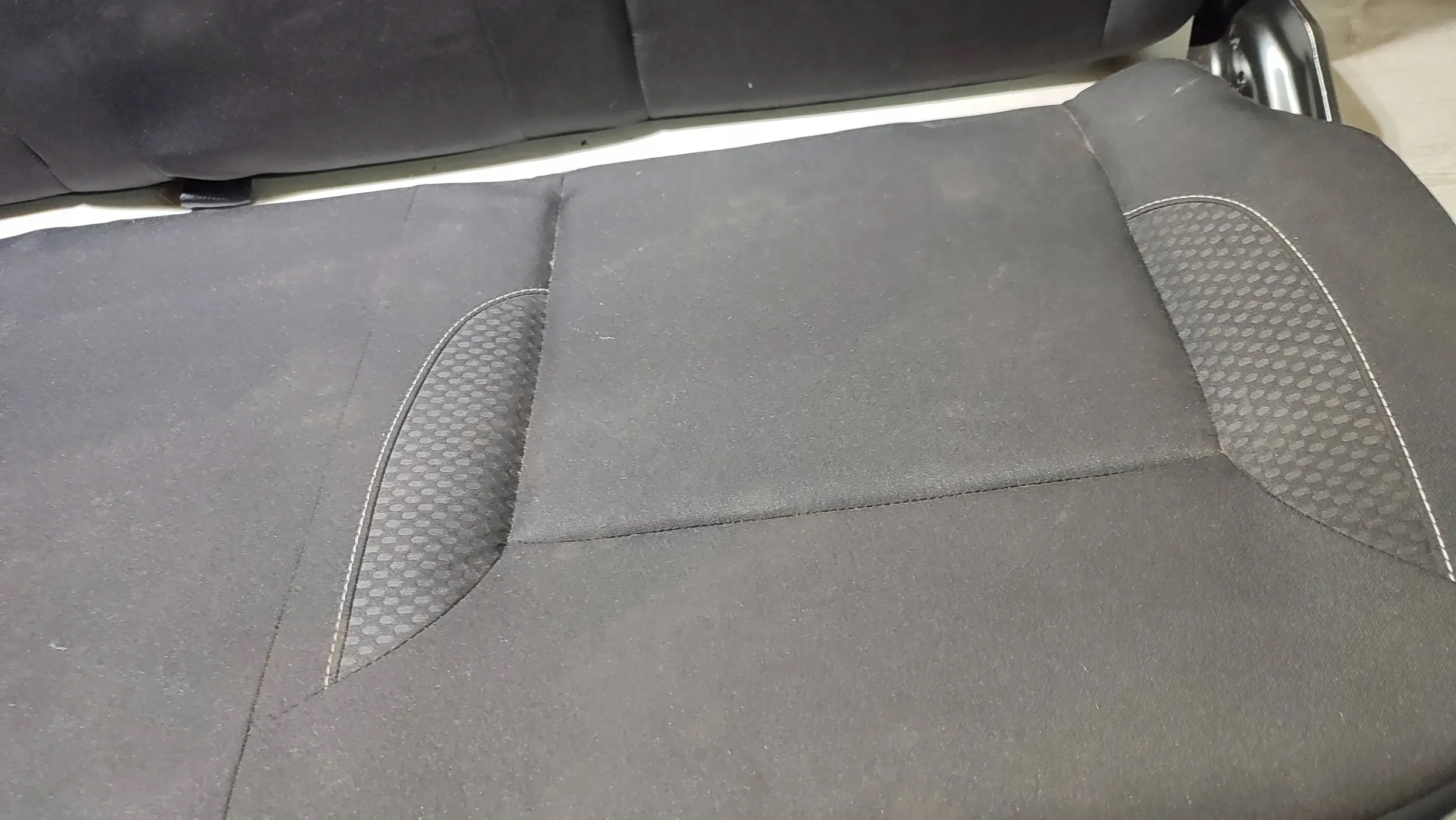 Dacia Duster 2016 Sitz heck hinten