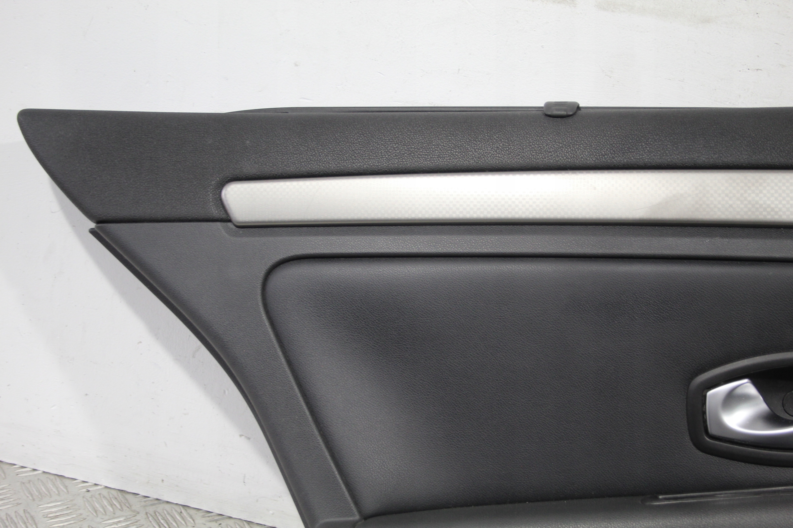 side door left rear part RENAULT LAGUNA III 3