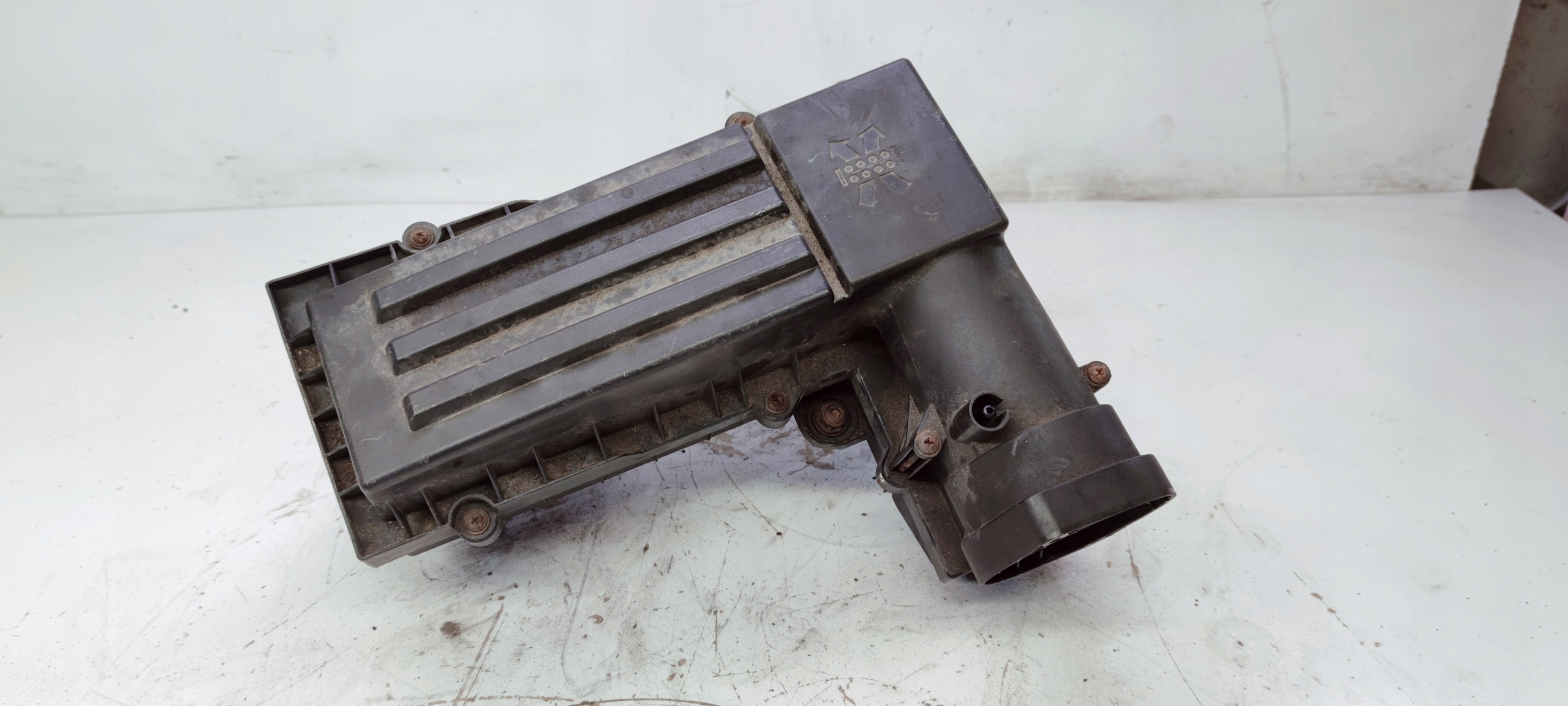 Gehäuse filter luft AUDI VW 3C0129607AB