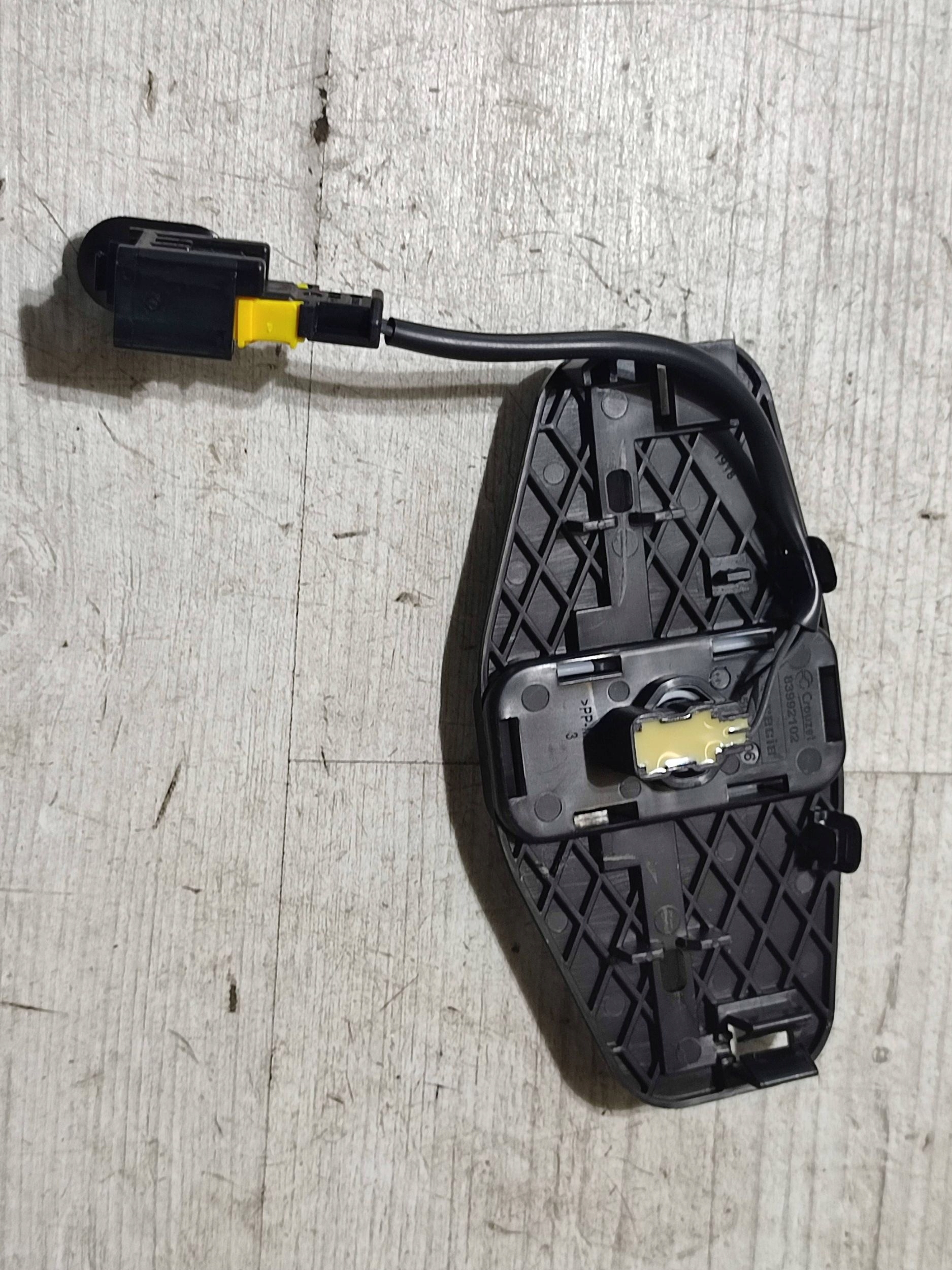 Peugeot 308 2019 front right sensor zajecia seat