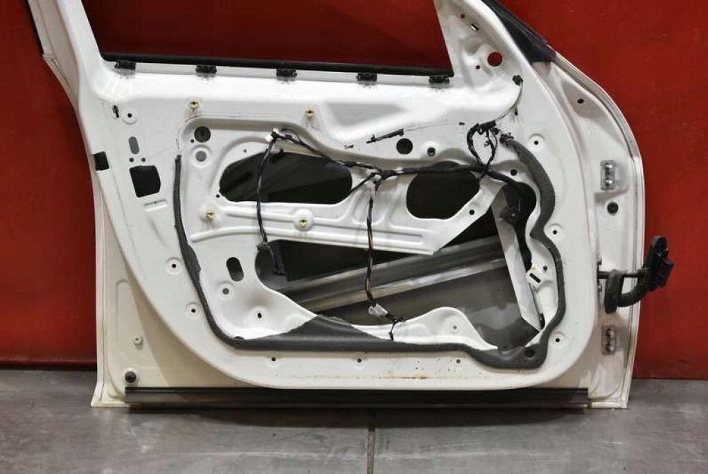 door left front front 300 BMW X1 E84 LIFT m-packet 12-15