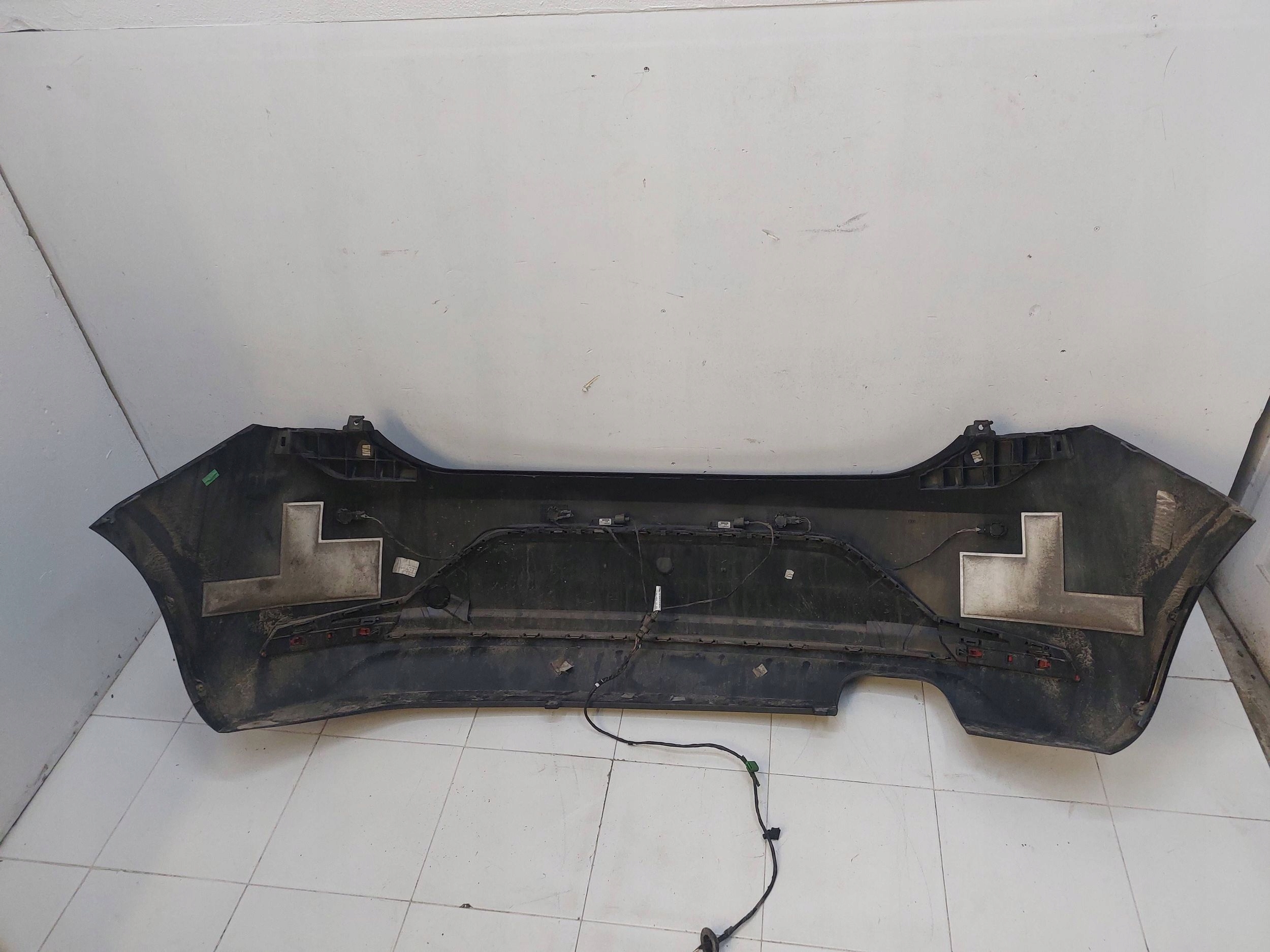 SEAT LEON III 3 5F HB FR bumper rear part PDC colour LZ9Y complete