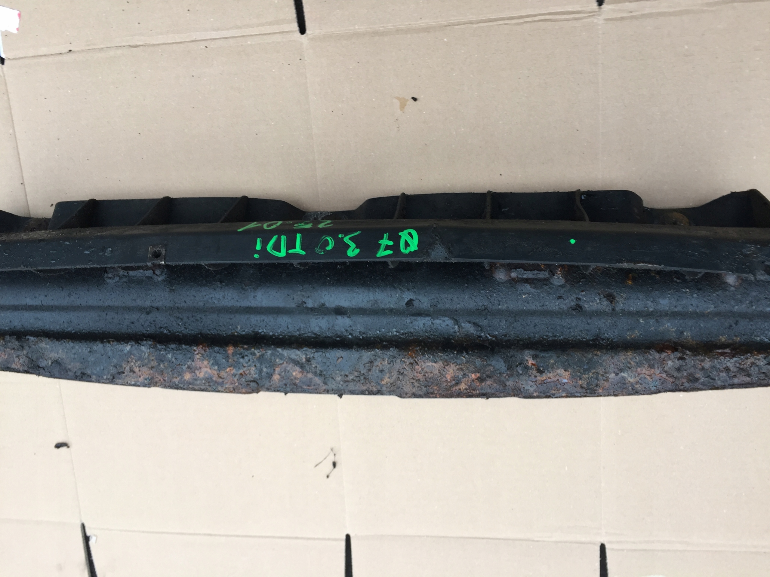 AUDI Q7 4L sider below bumper pillar front