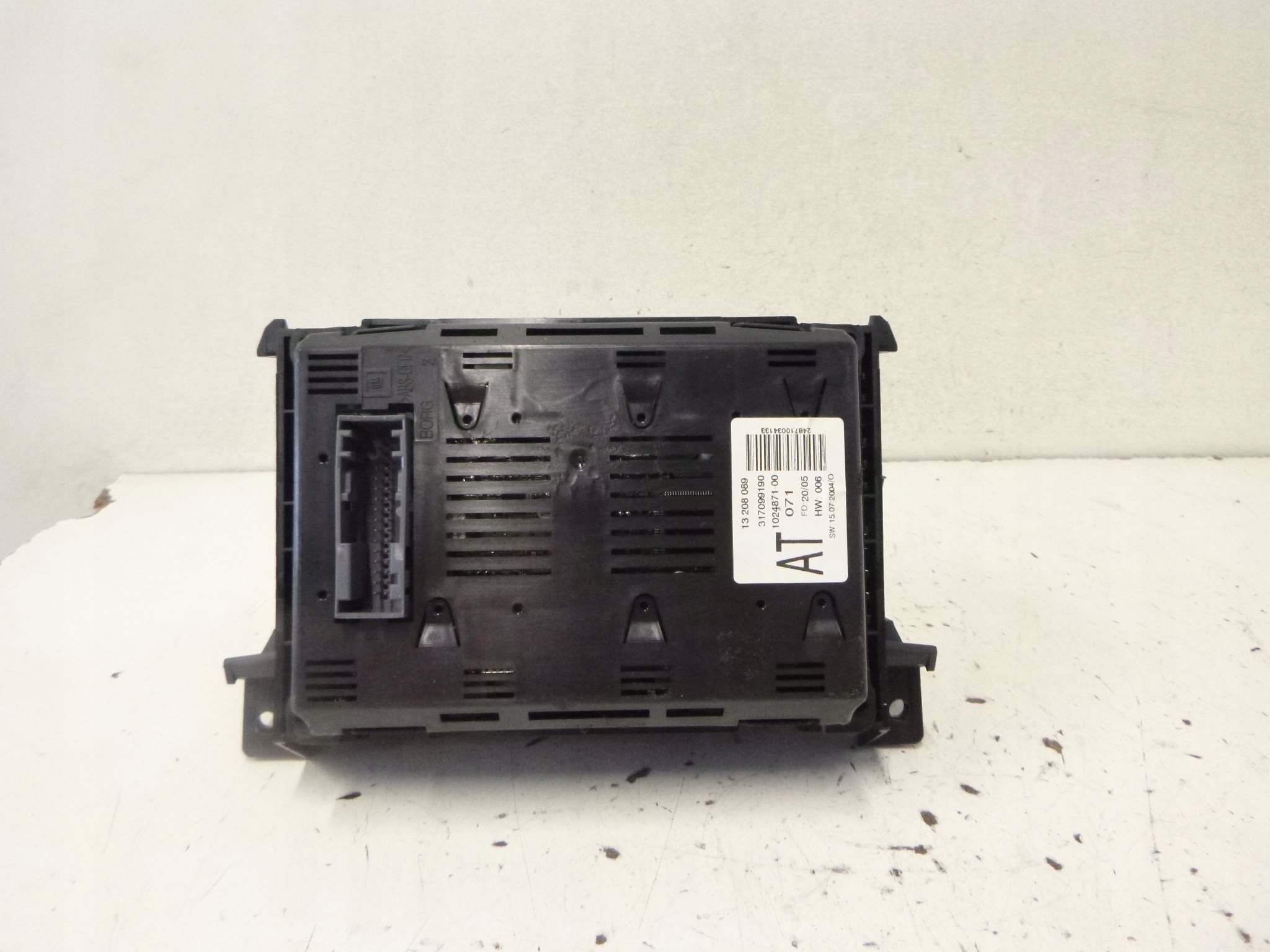Radio CD30 + display Opel Zafira B 06r.