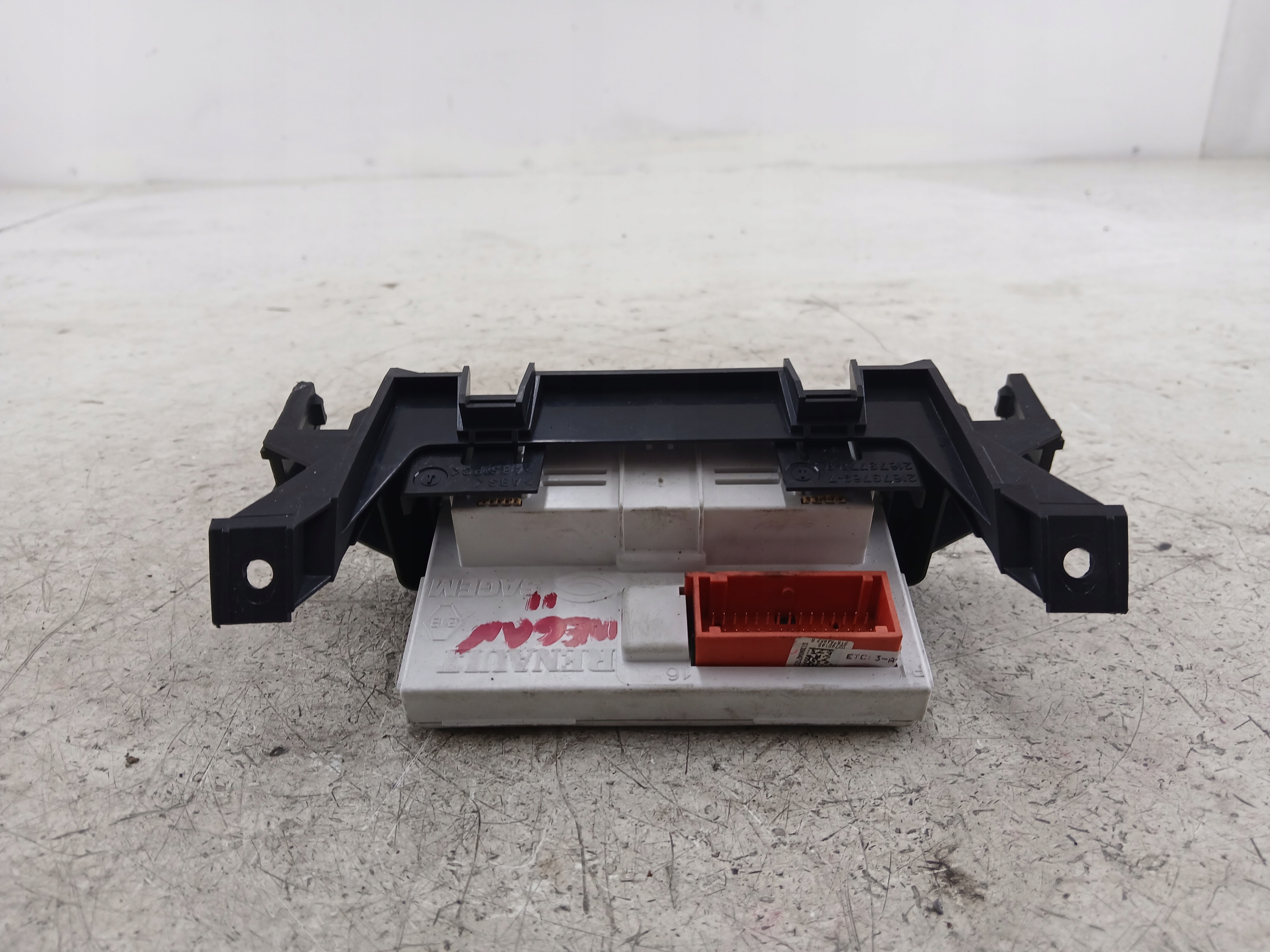 RENAULT MEGANE II display clock 8200107839B