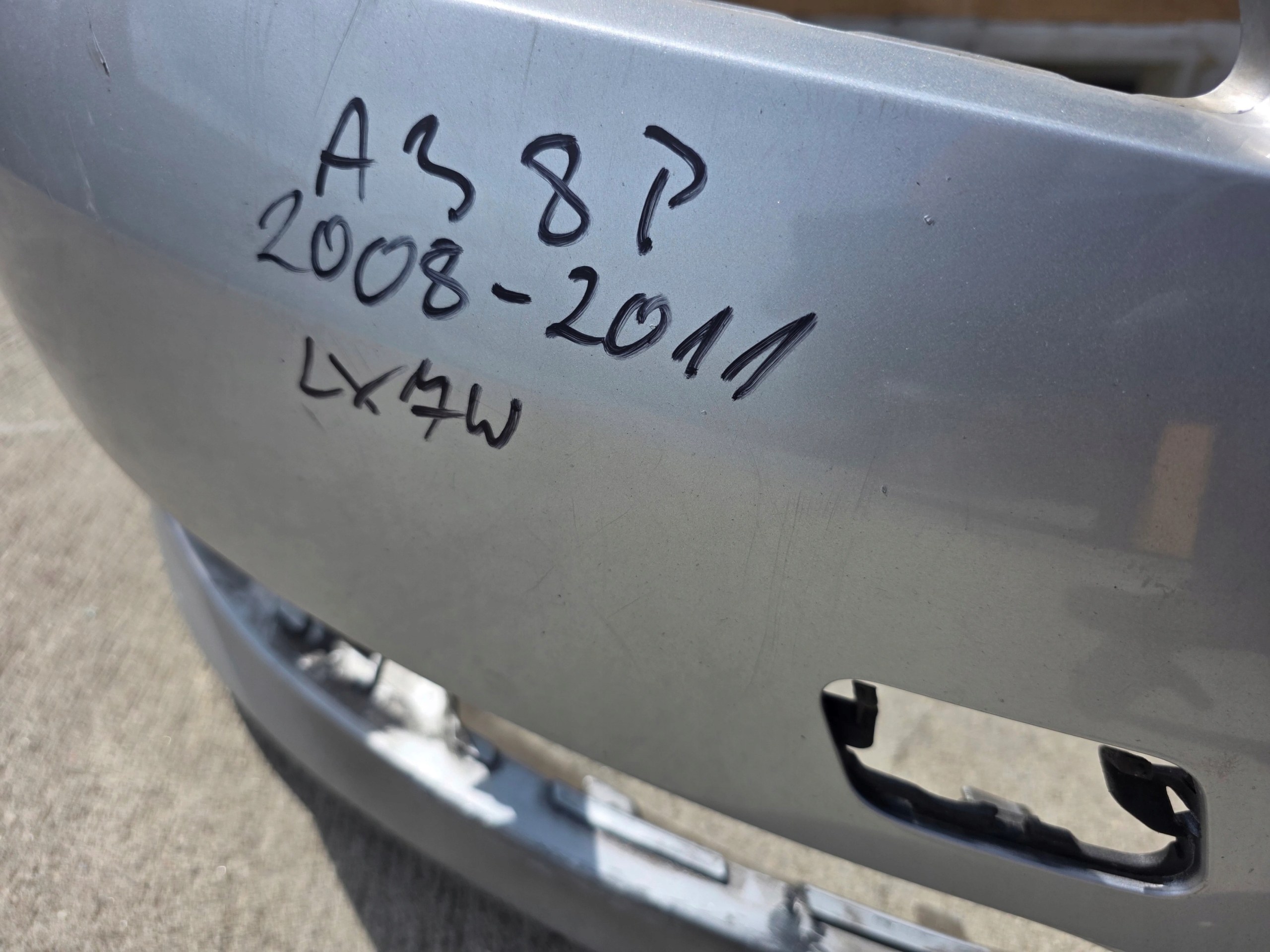 bumper front AUDI A3 8P LIFT 2008-2012 LX7W original !!!