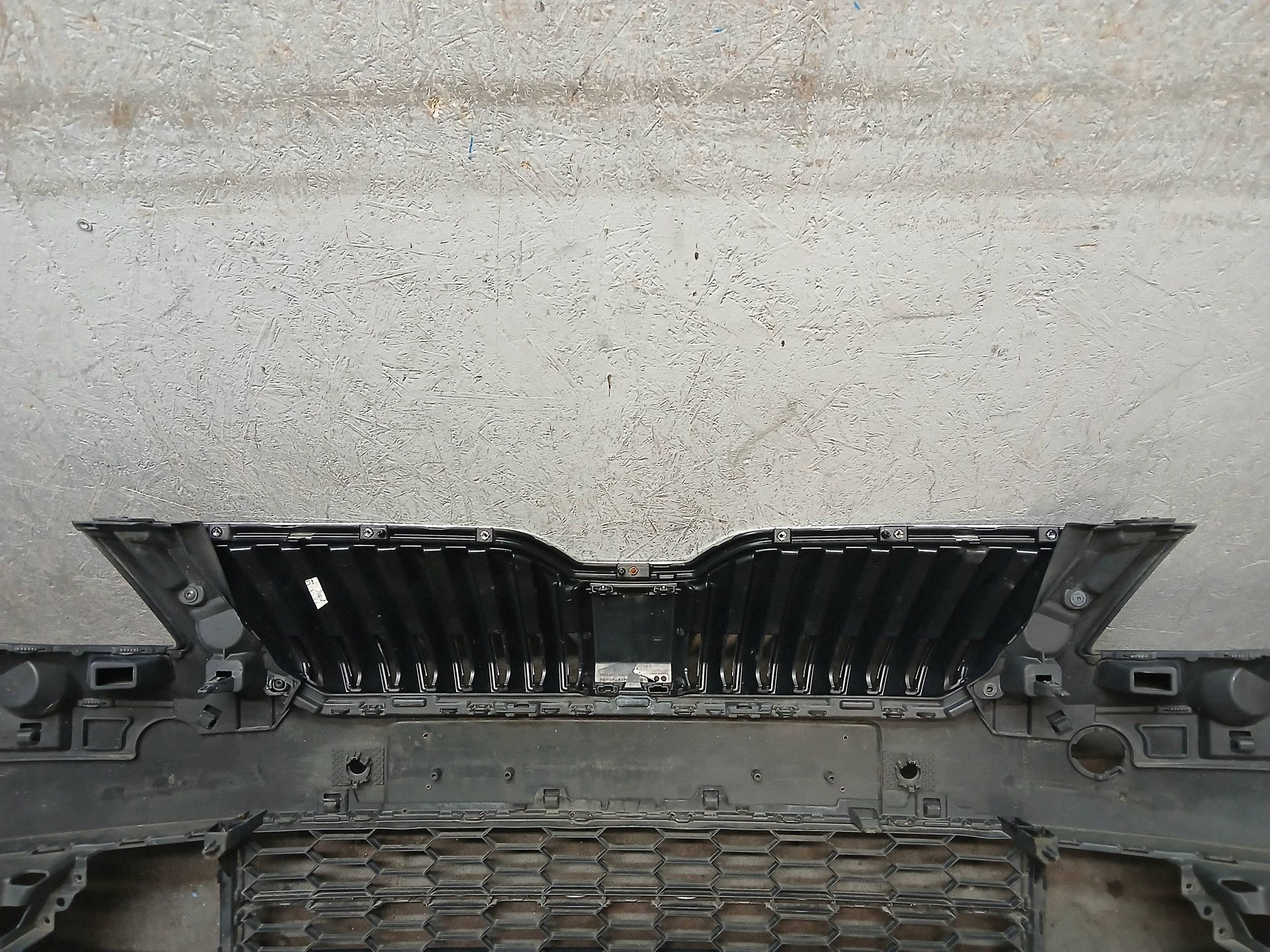 bumper front SKODA SUPERB III 3 3V 15