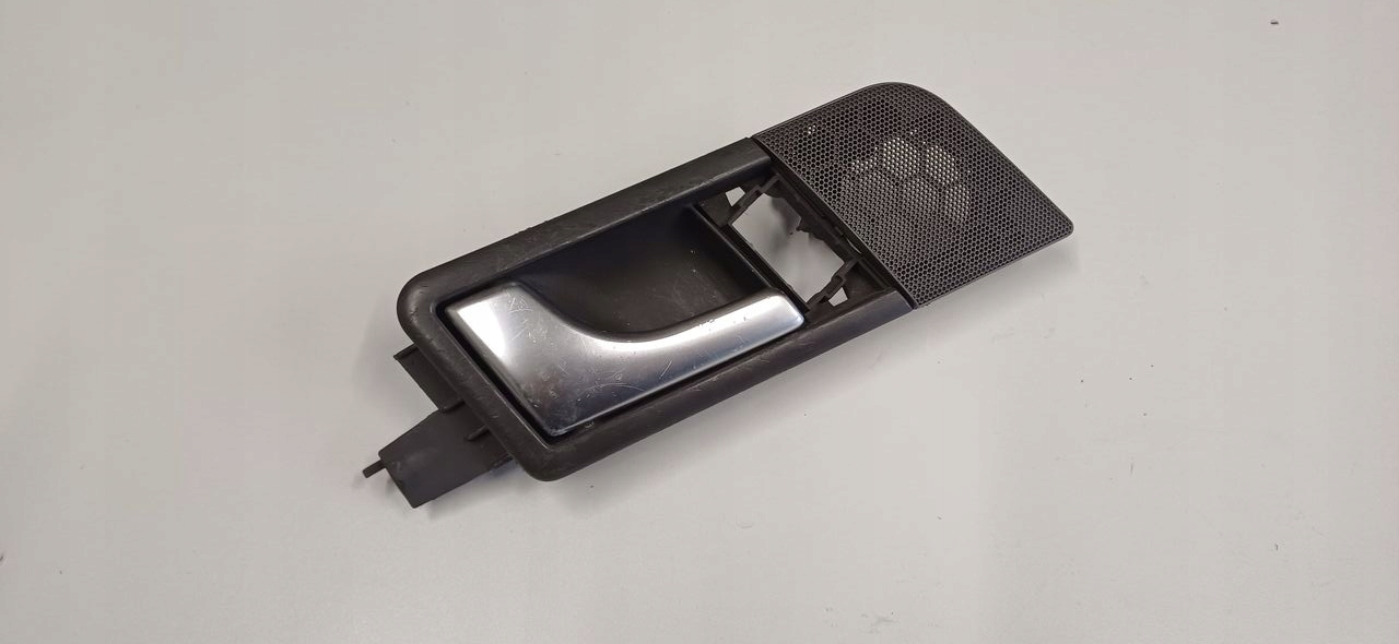 Audi A2 99-05 ручка левая передняя