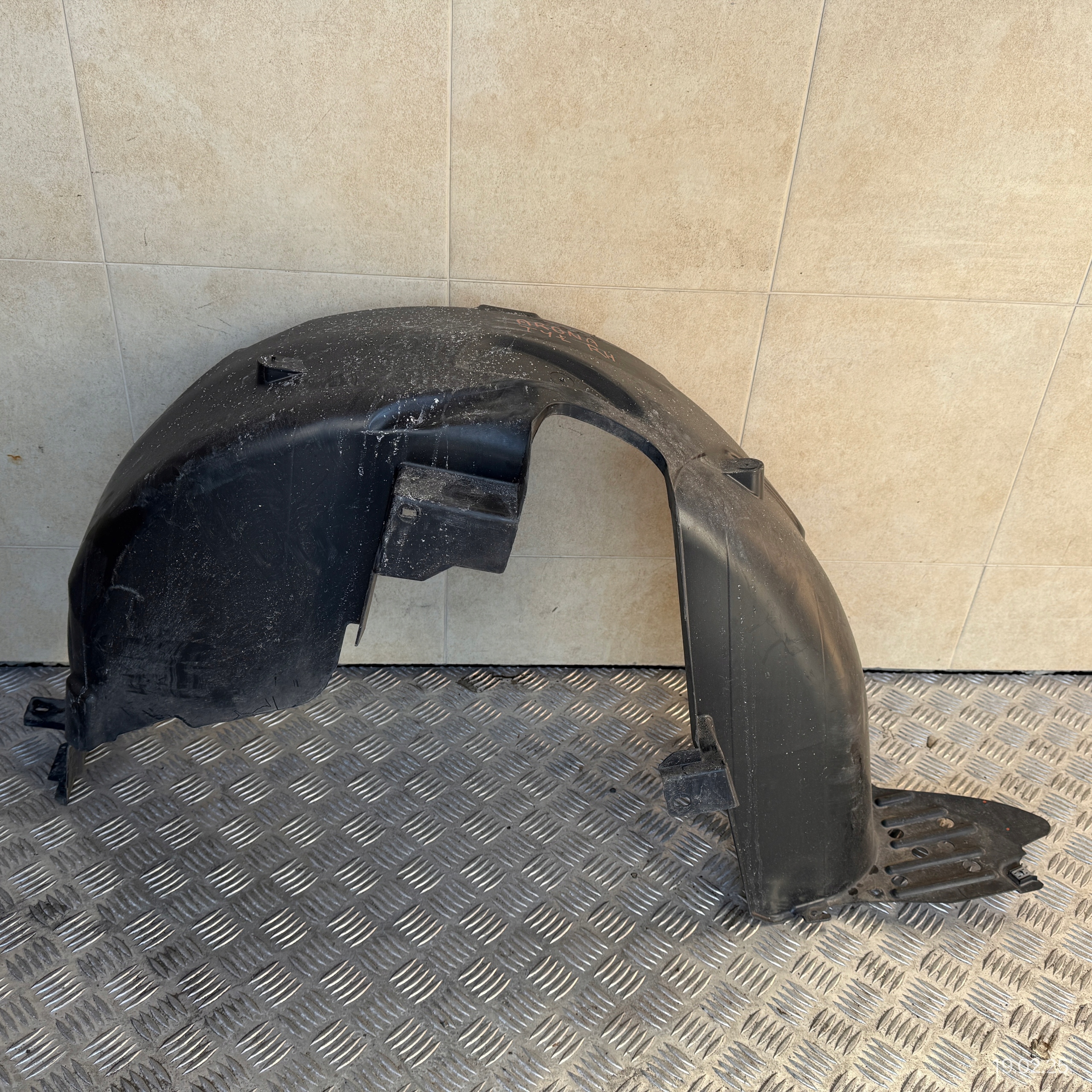 mudguard rear. right SEAT ARONA LIFT 6F9810970F
