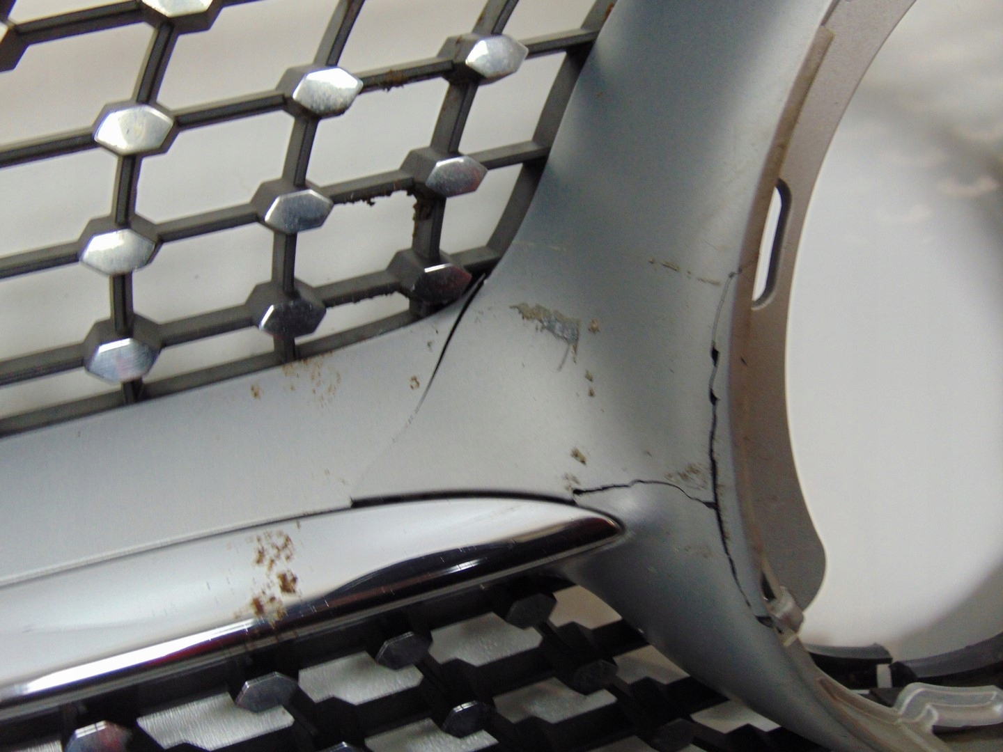 Mercedes-Benz C-Klasse W205 Kühlergrill FRONTGRILL Kühlergitter A2058802104 - Thumbnail 8
