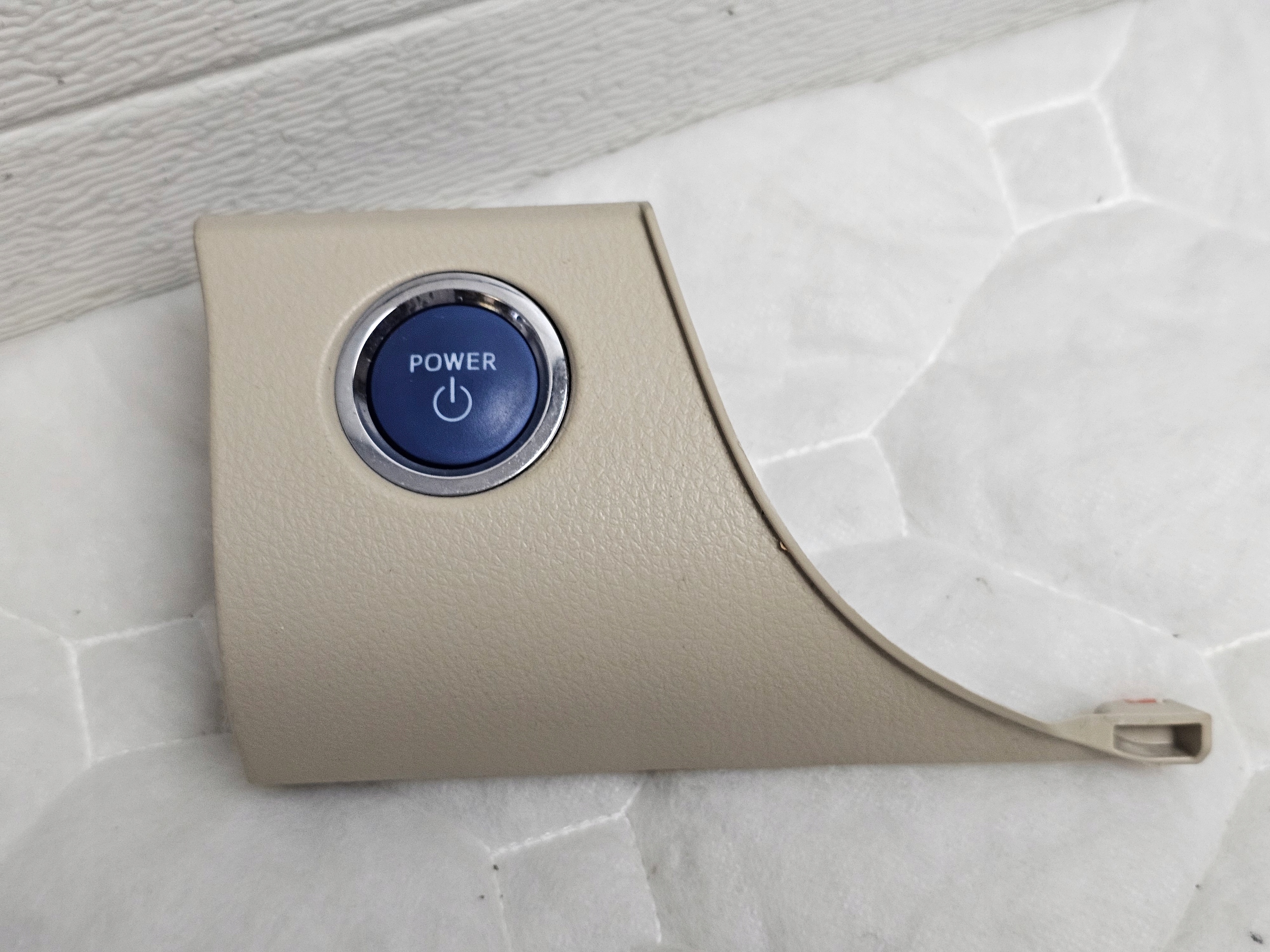 защита заглушка консоли старт стоп TOYOTA CAMRY VIII XV70