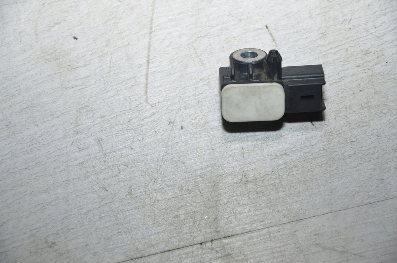 Sensore impatto Peugeot 2008 14r