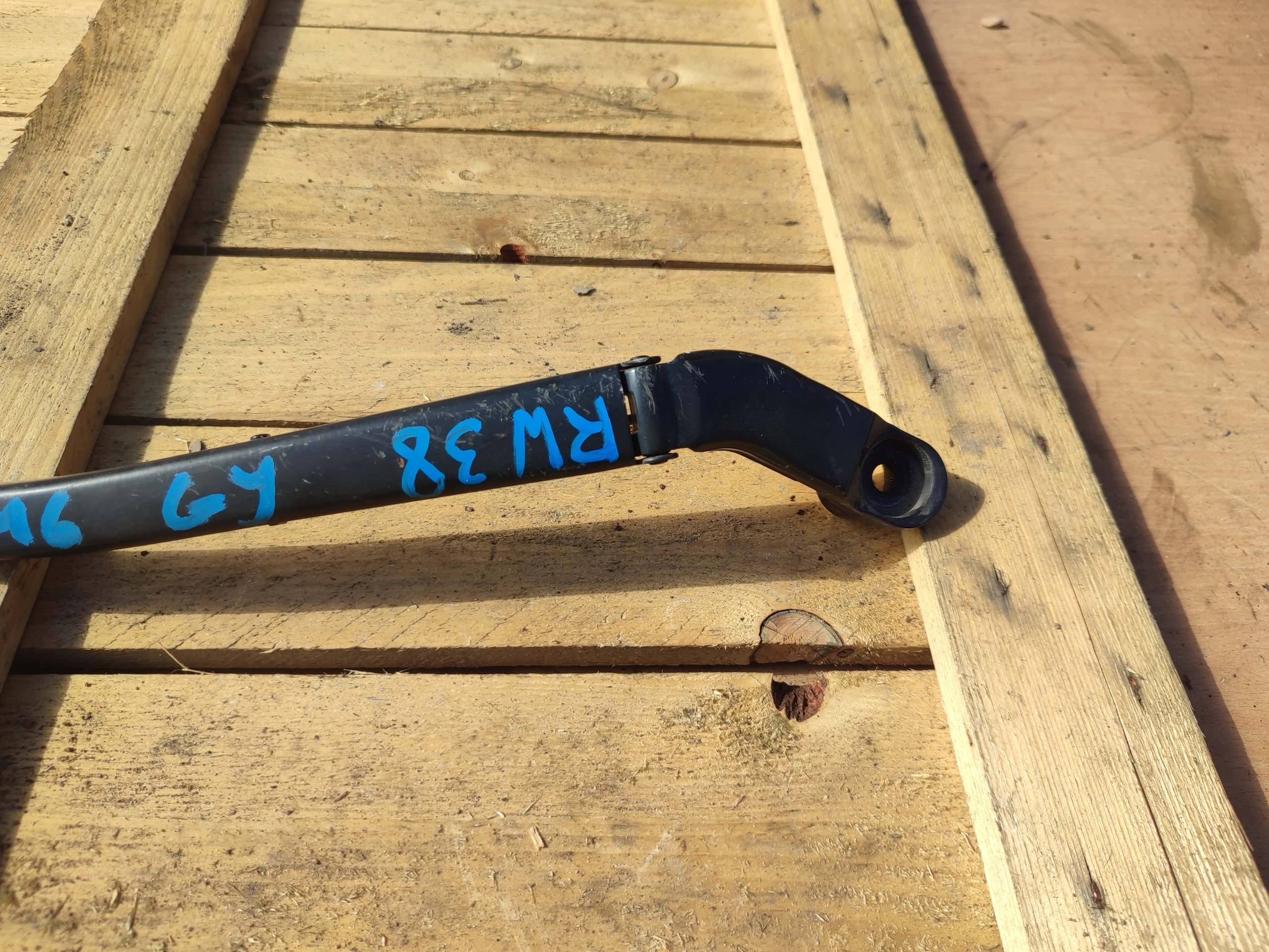 wiper arm right MAZDA 6 VI GJ