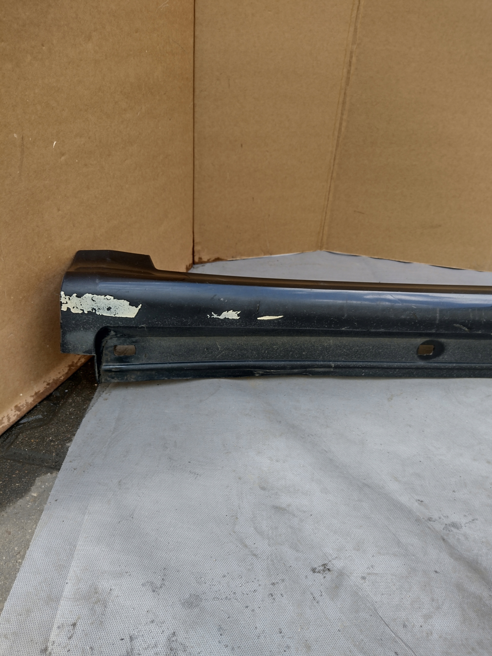 moulding threshold left Mercedes B W245 A1696102108