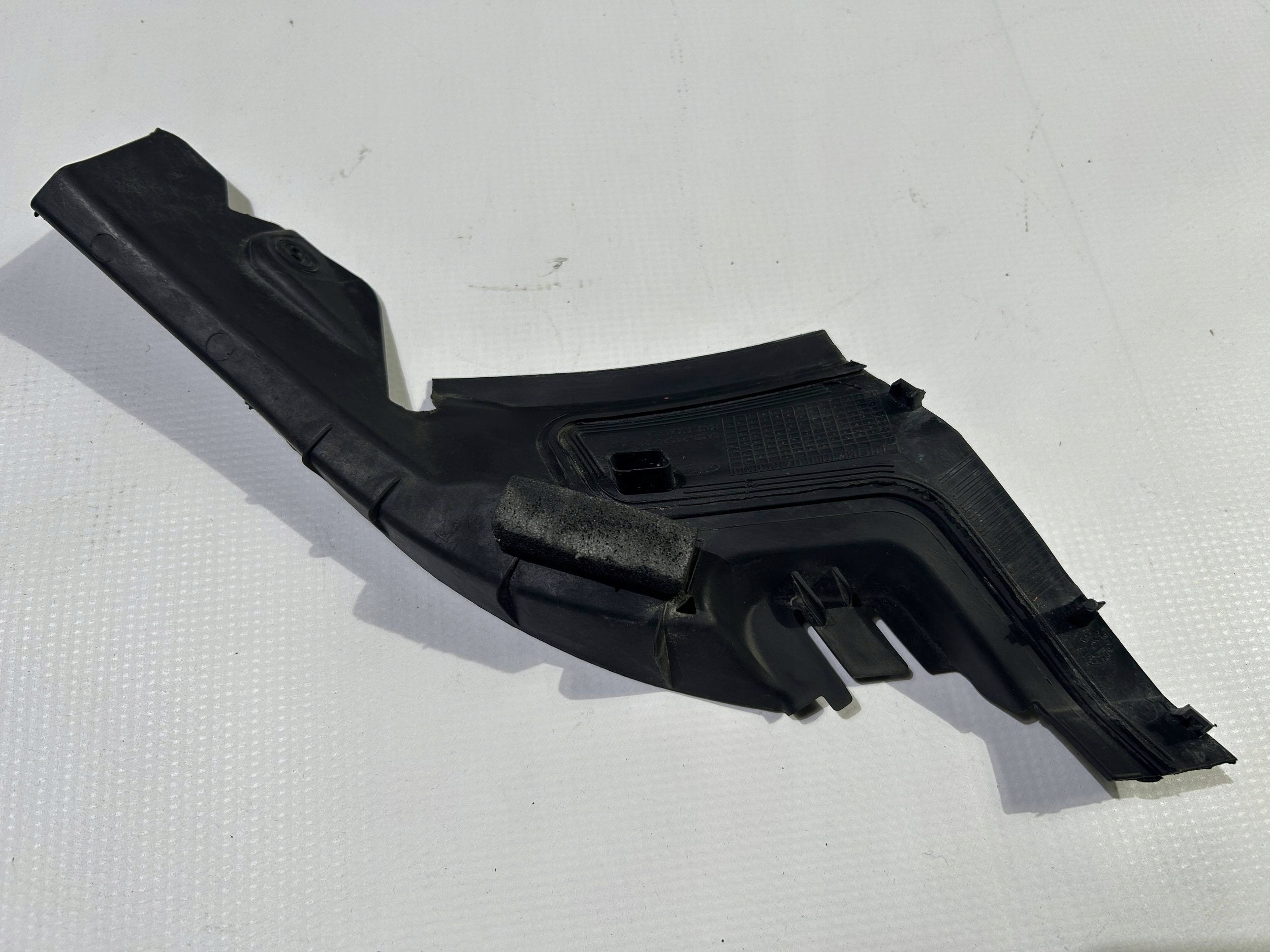 torpedo zakonczenie under the window left Ford Flex 2013r