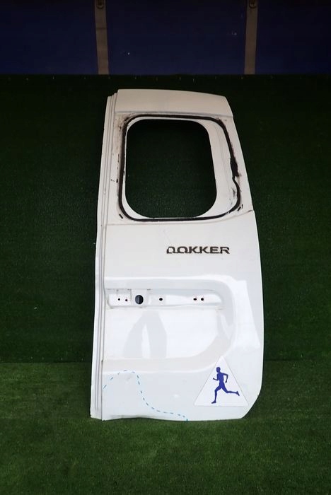 DACIA DOKKER 12- door right rear. rear part