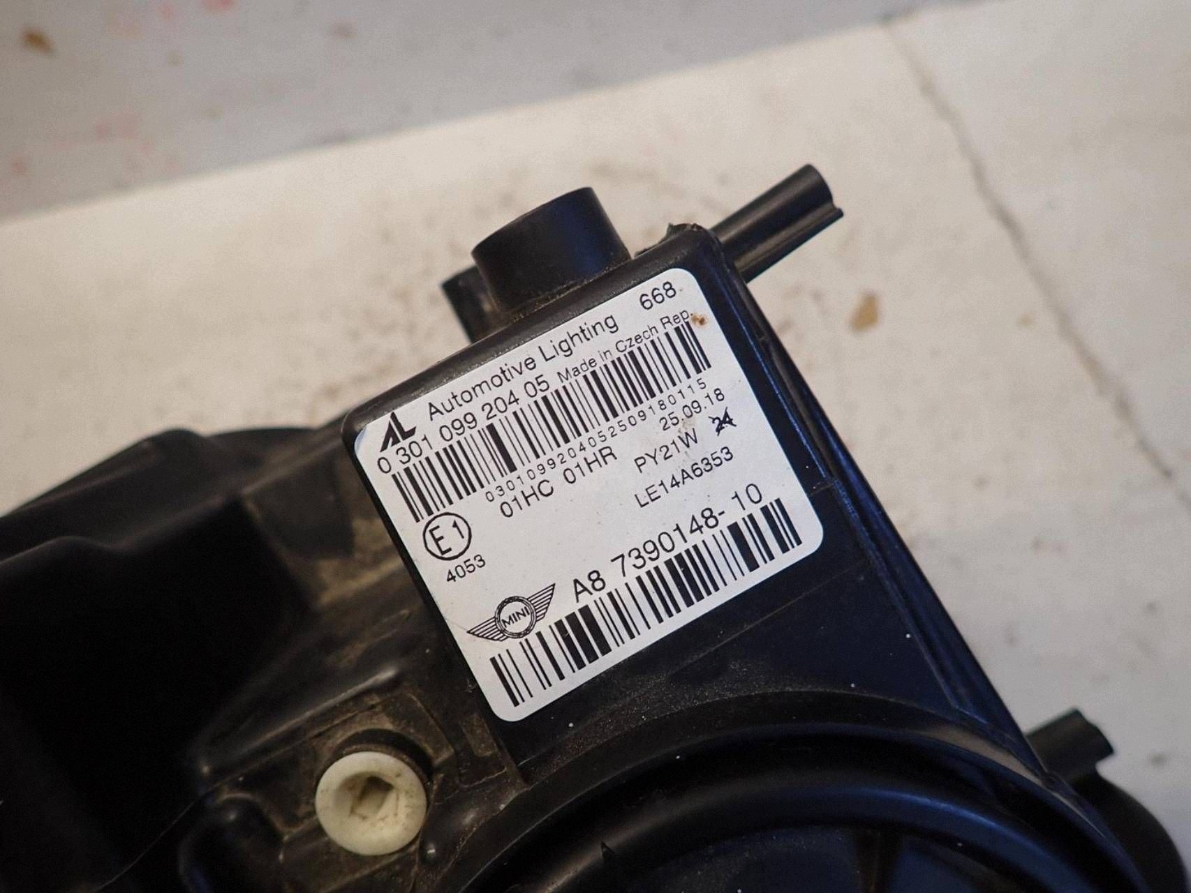 light front front right MINI COOPER COUNTRYMAN F60 2016- 7390148