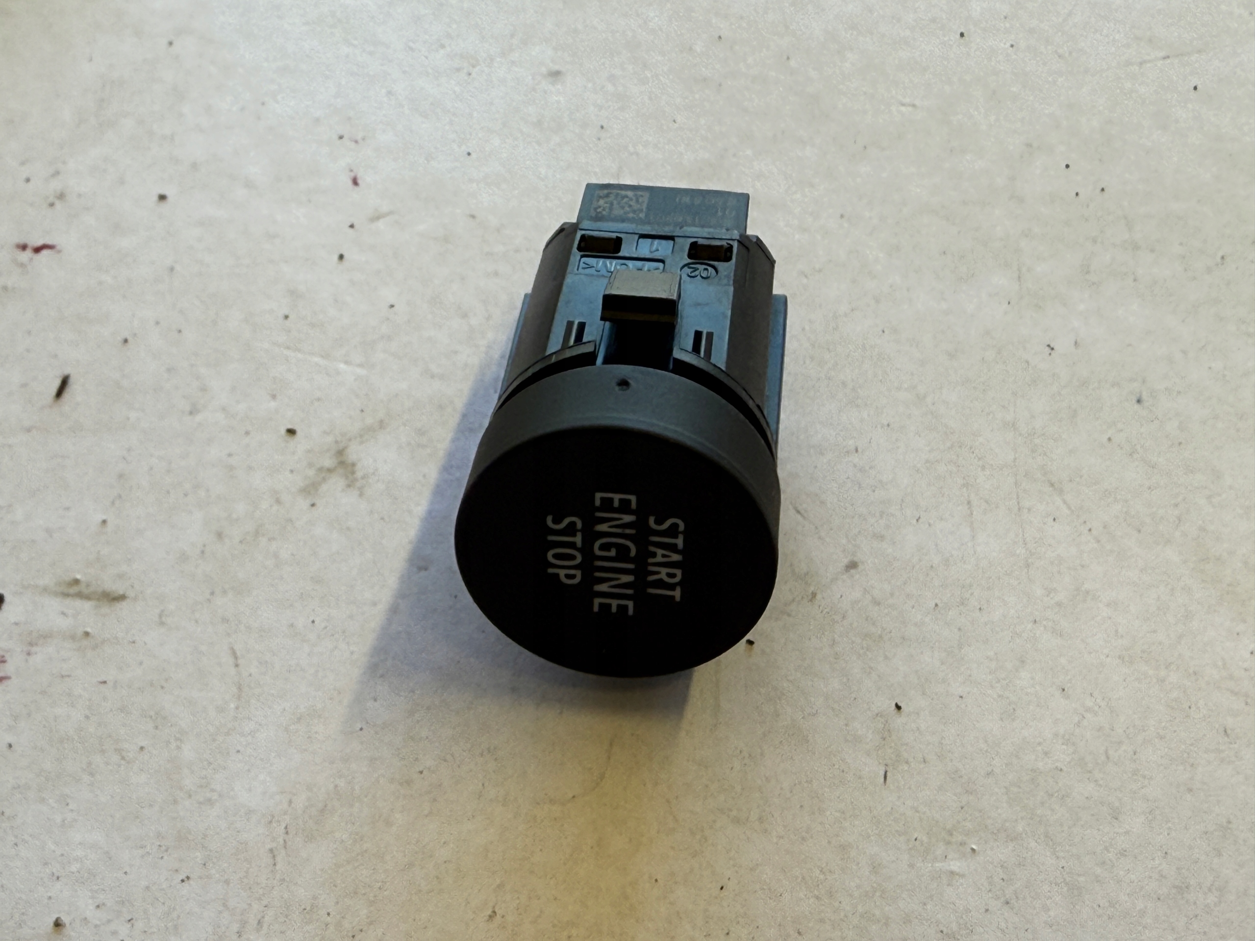 RENAULT AUSTRAL switch START STOP 251503985R