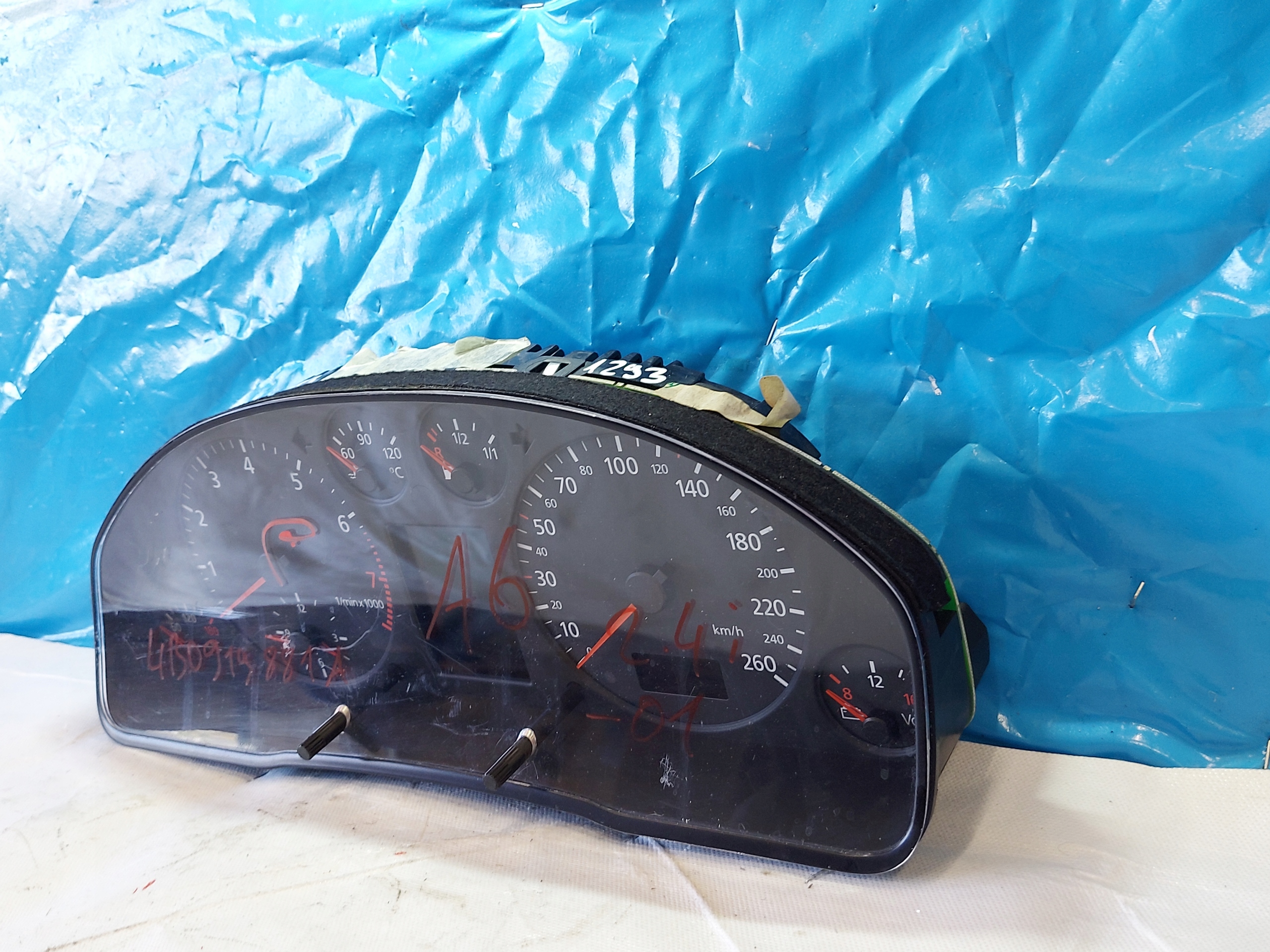 dials clock A6 C5 2.4 V6 4B0919881A