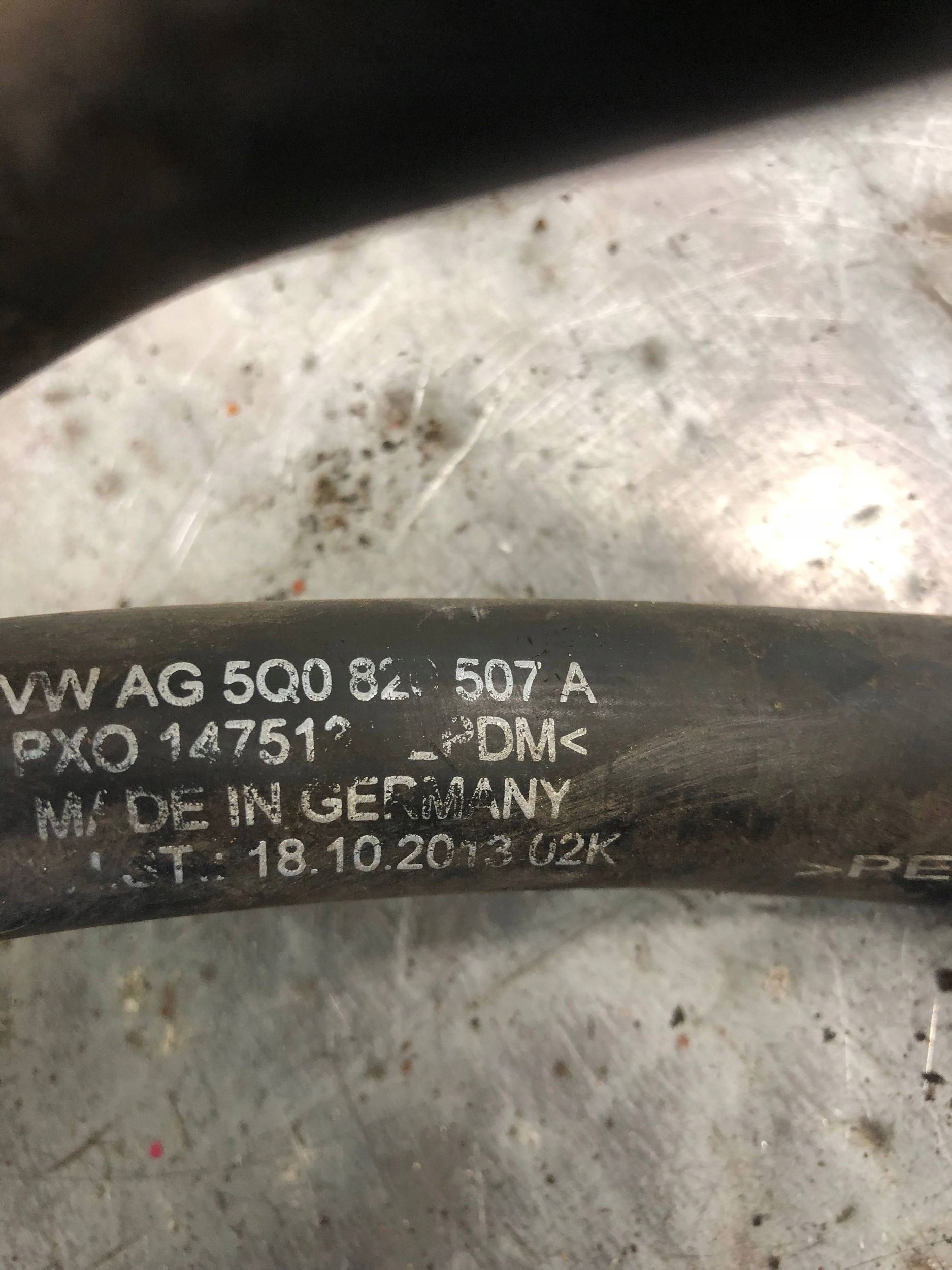 dodatna pumpa vode VW AUDI 04L965567 5Q0820507