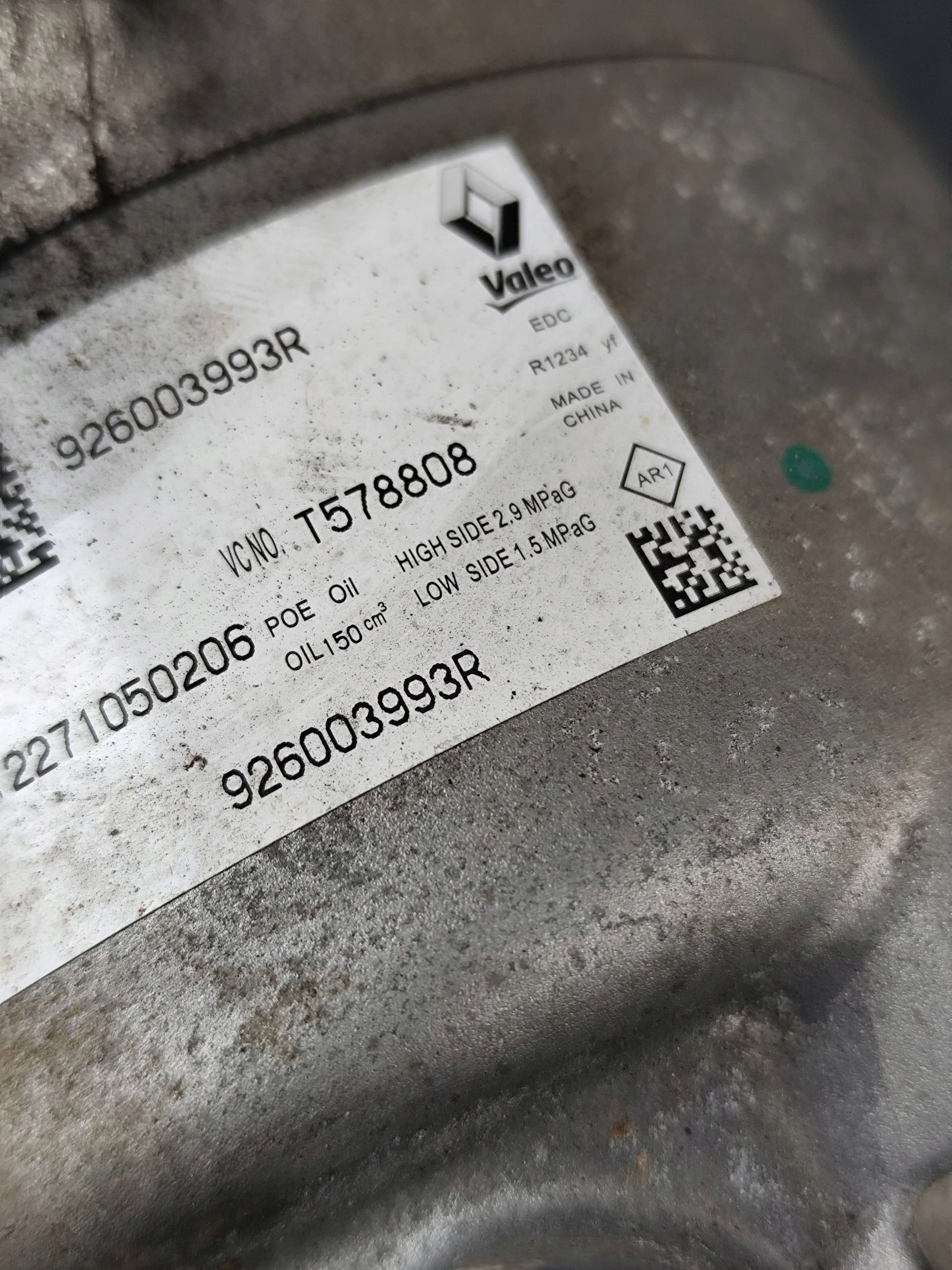 RENAULT AUSTRAL compressor; compressor of the air conditioning 926003993R