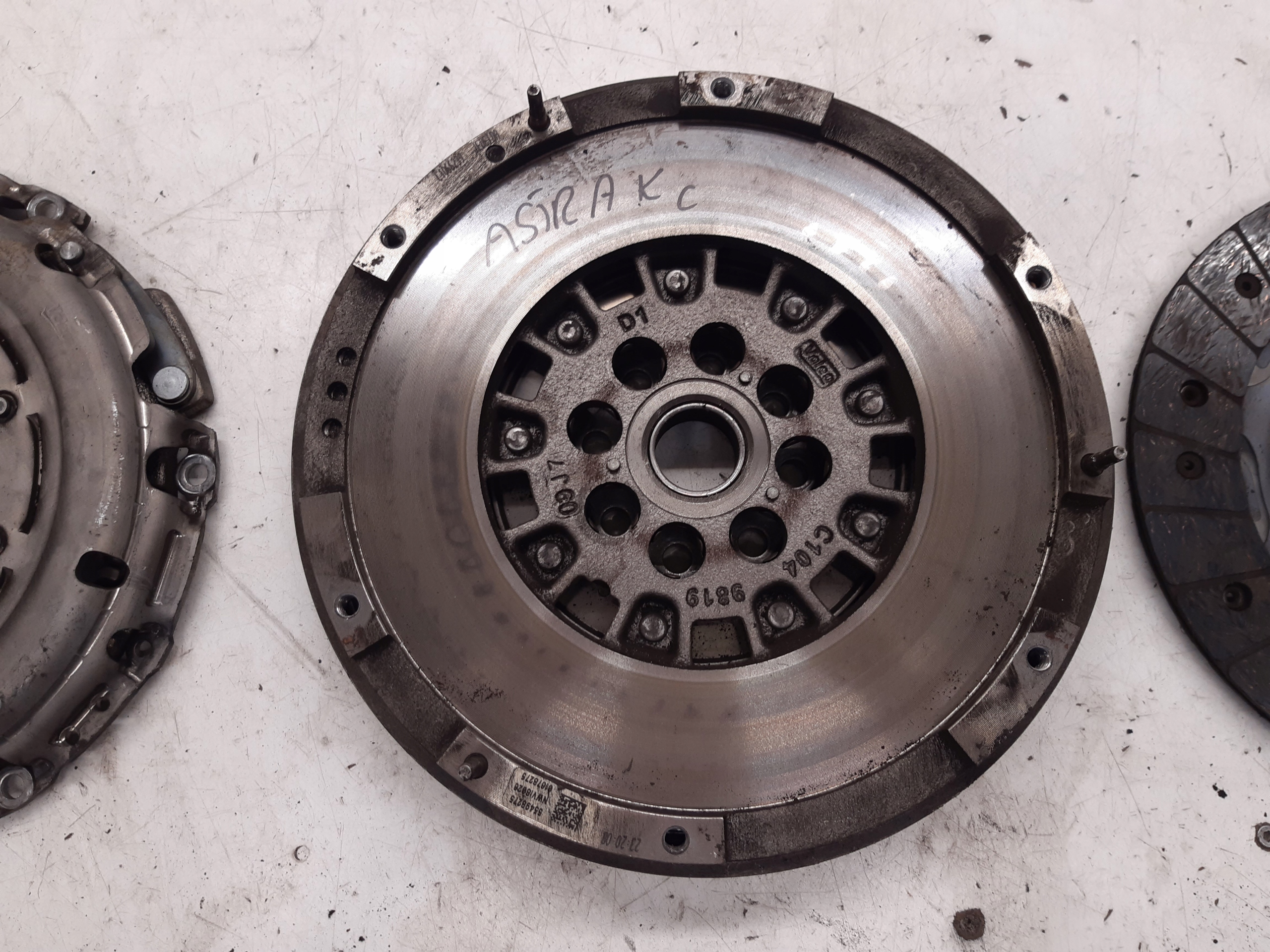 VOLANO USATO disco di pressione 55498275 Opel Astra K