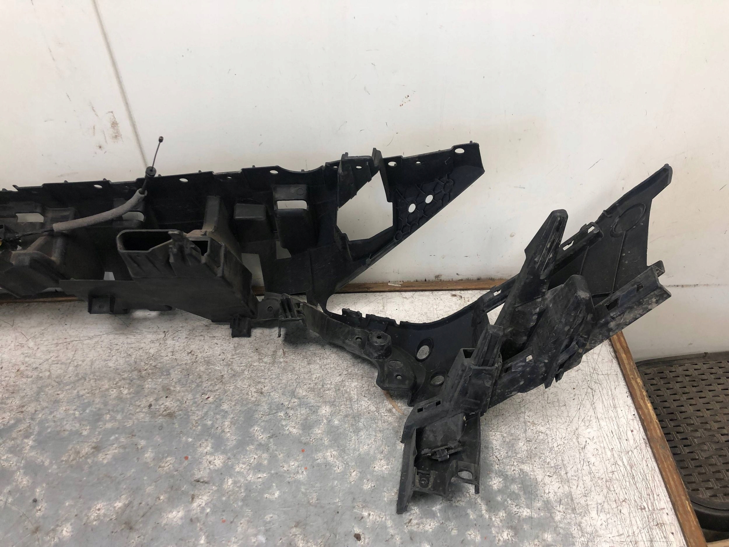 Supporto Traversa Paraurti Anteriore TRANSIT CONNECT MK2 LIFT KT1B-17E778-A