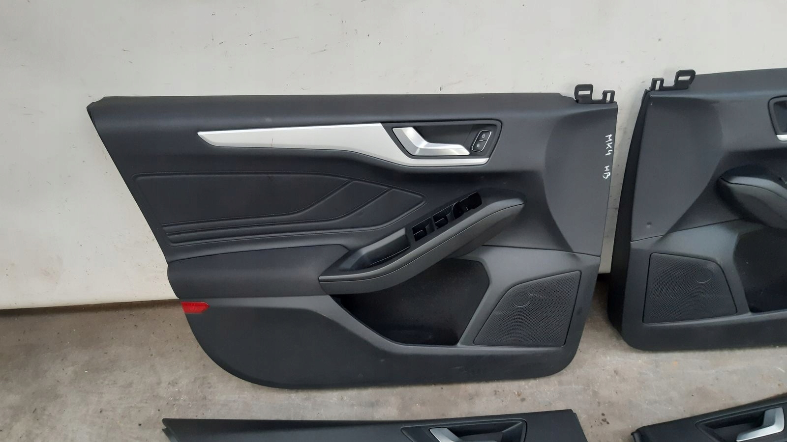 side side komplet Ford Focus MK4 1,0 ECOBOOST HB 5D