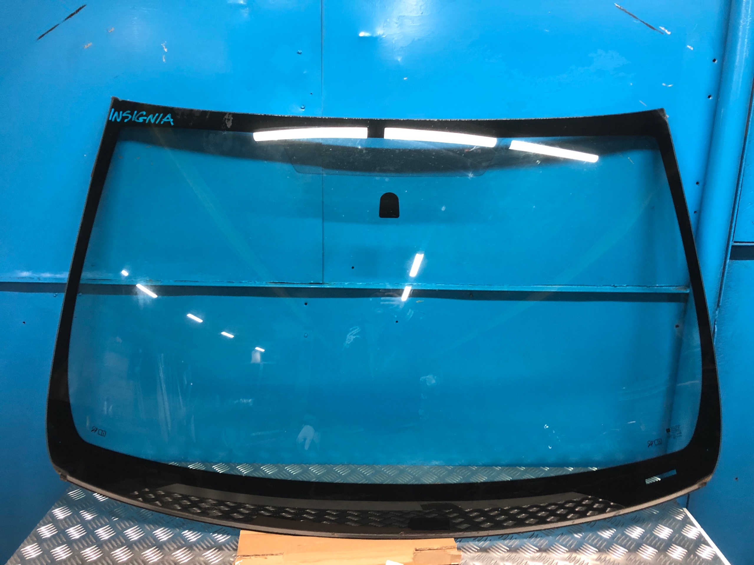 OPEL INSIGNIA A 2.0 CDTI ЛОБОВЕ СКЛО