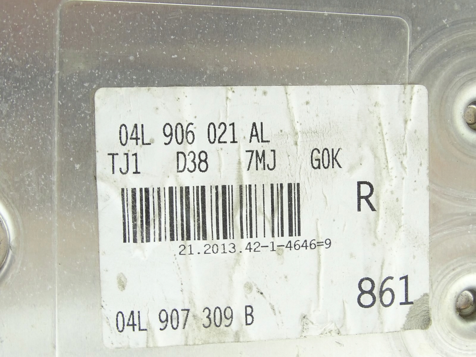 control unit computer of the engine ECU SKODA OCTAVIA III CLHA 04L906021AL