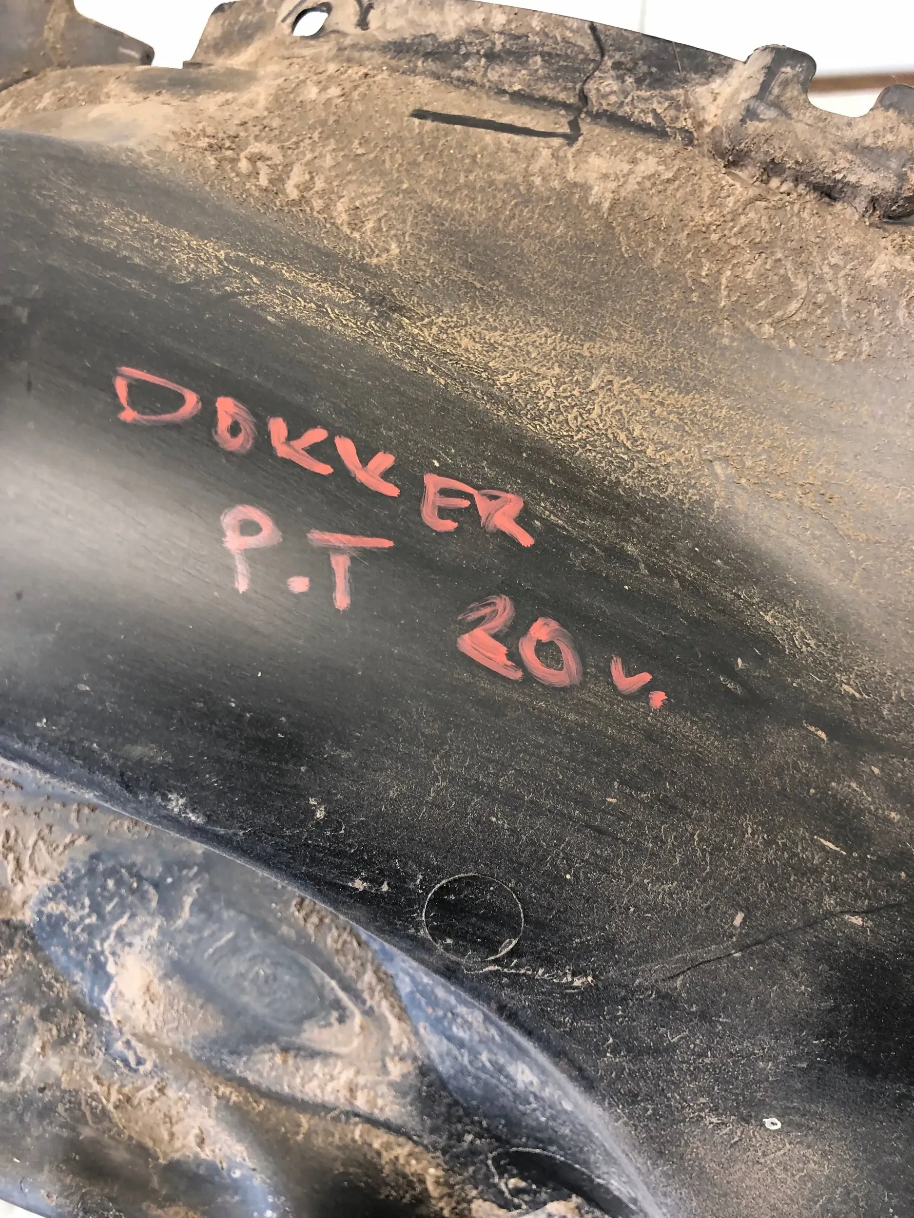 mudguard right rear part DACIA DOKKER 767489115R