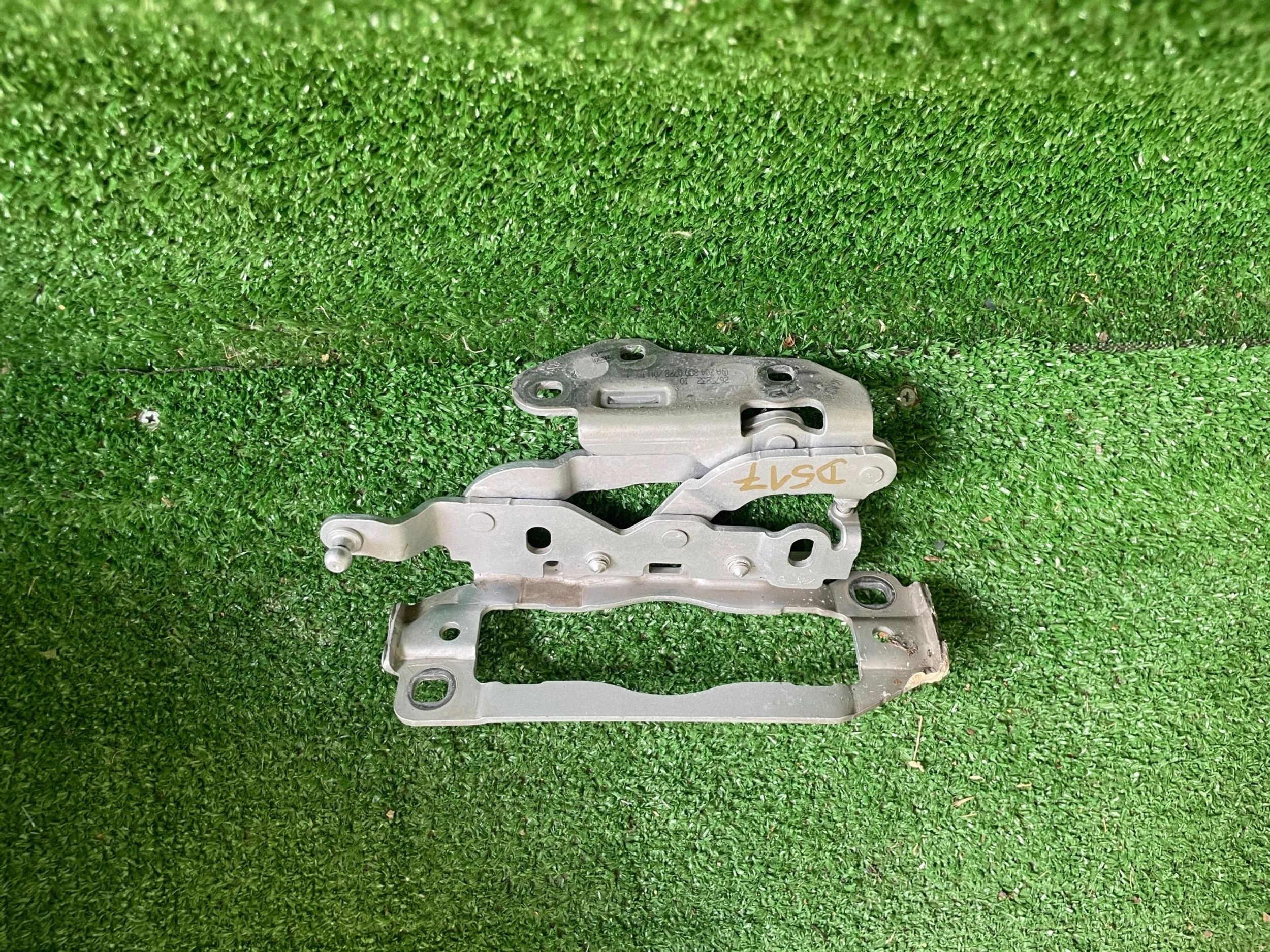 Mercedes S204 W212 hinge bonnets left front A2048800728