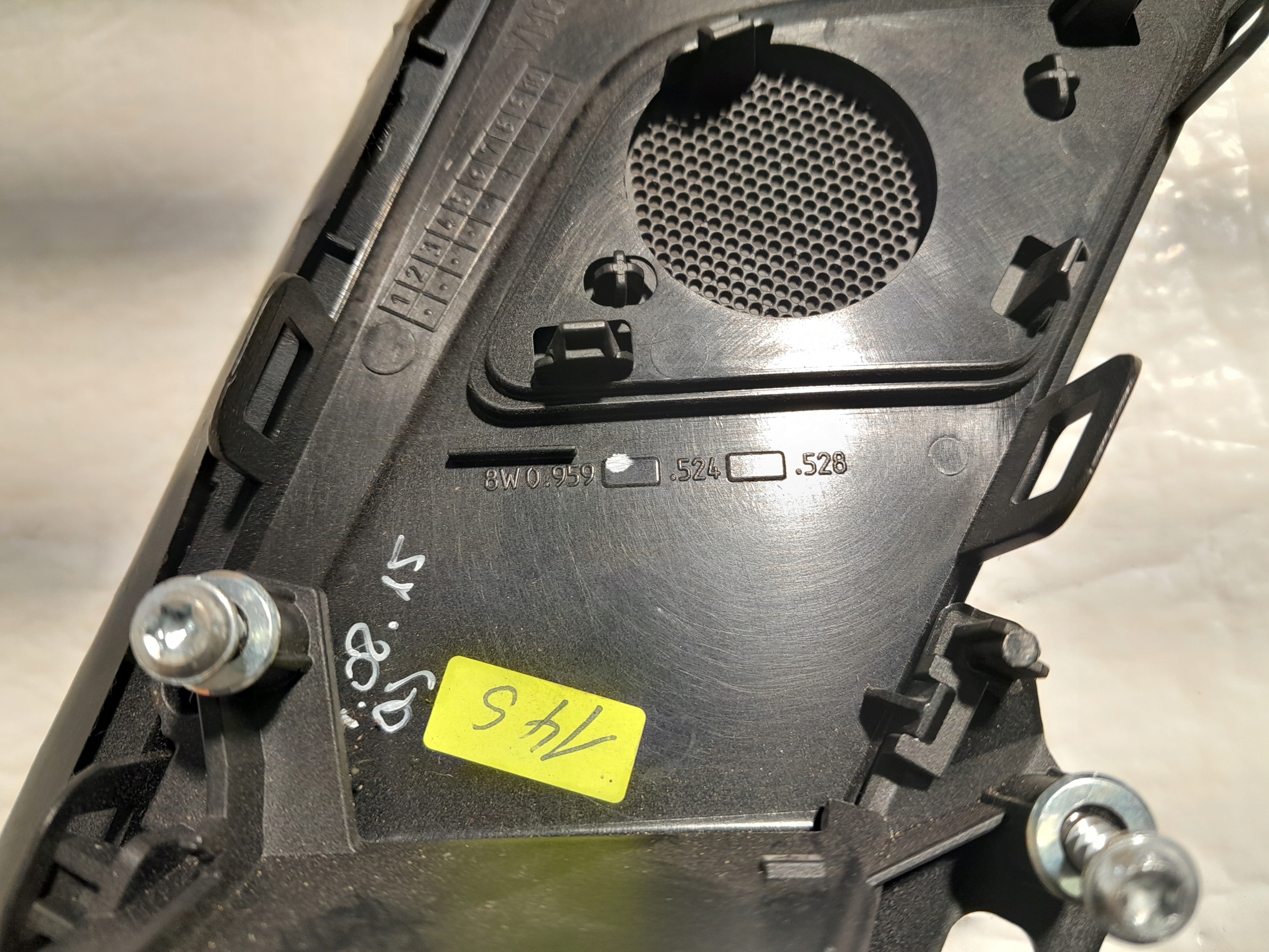 Audi A4 B9 ручка двери внутренняя 8W0959524