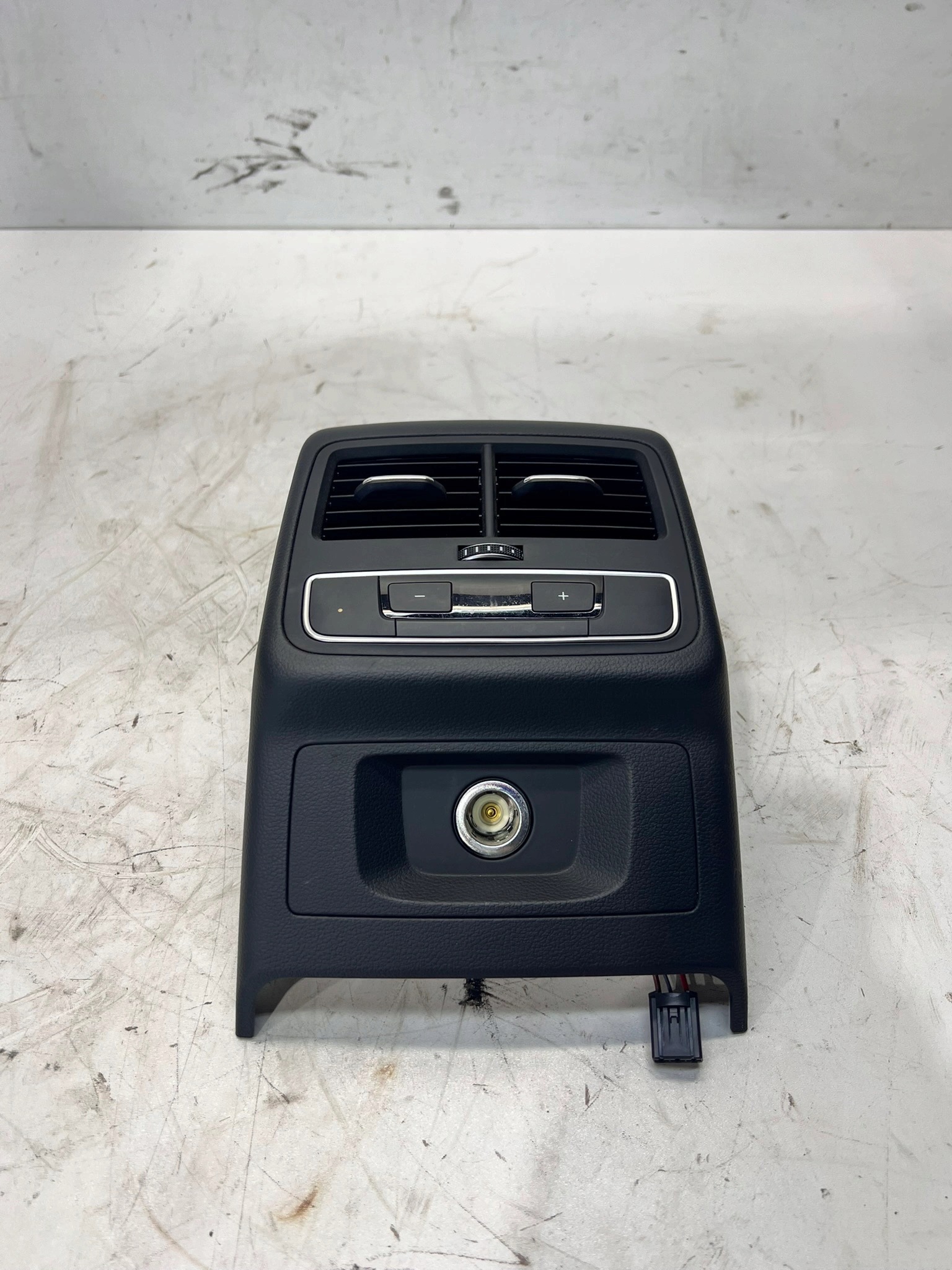 grid air conditioning devices cover rear part rear tunnel air conditioning control panel AUDI A4 B9 A5 8W