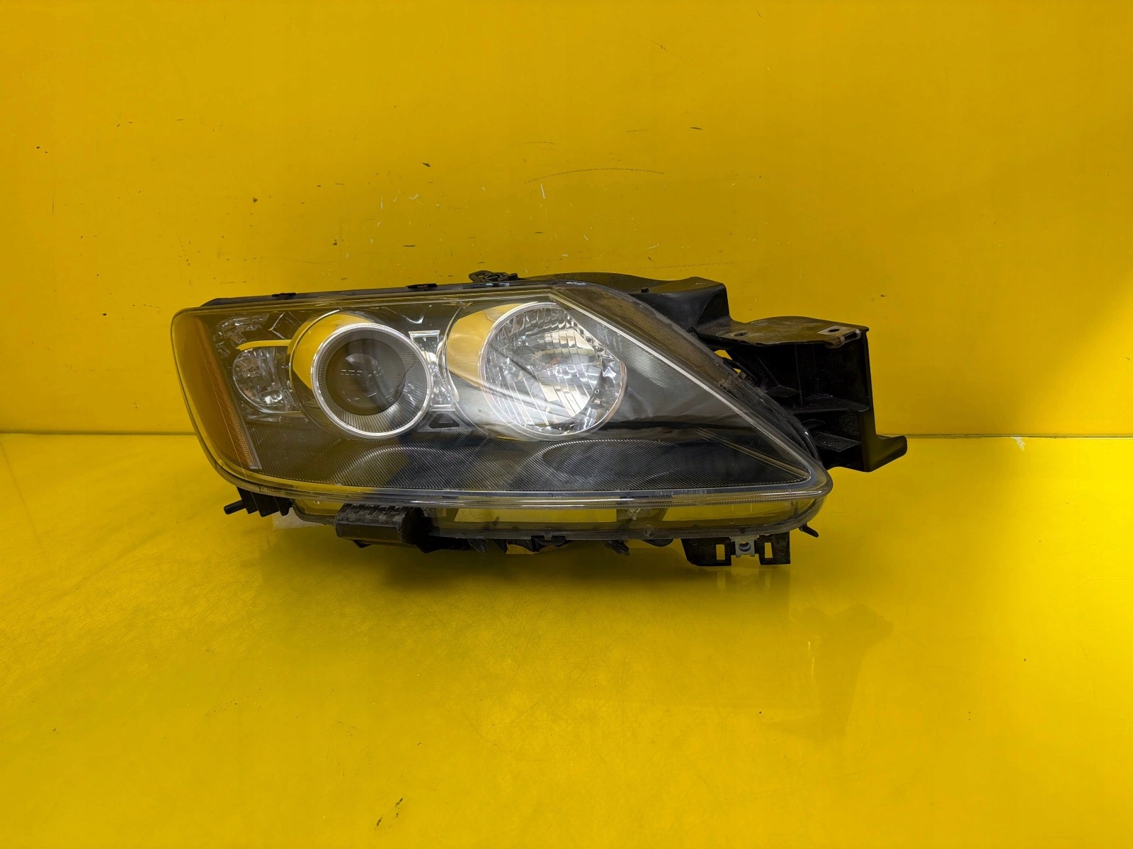 light right Mazda CX7 CX-7 Xenon