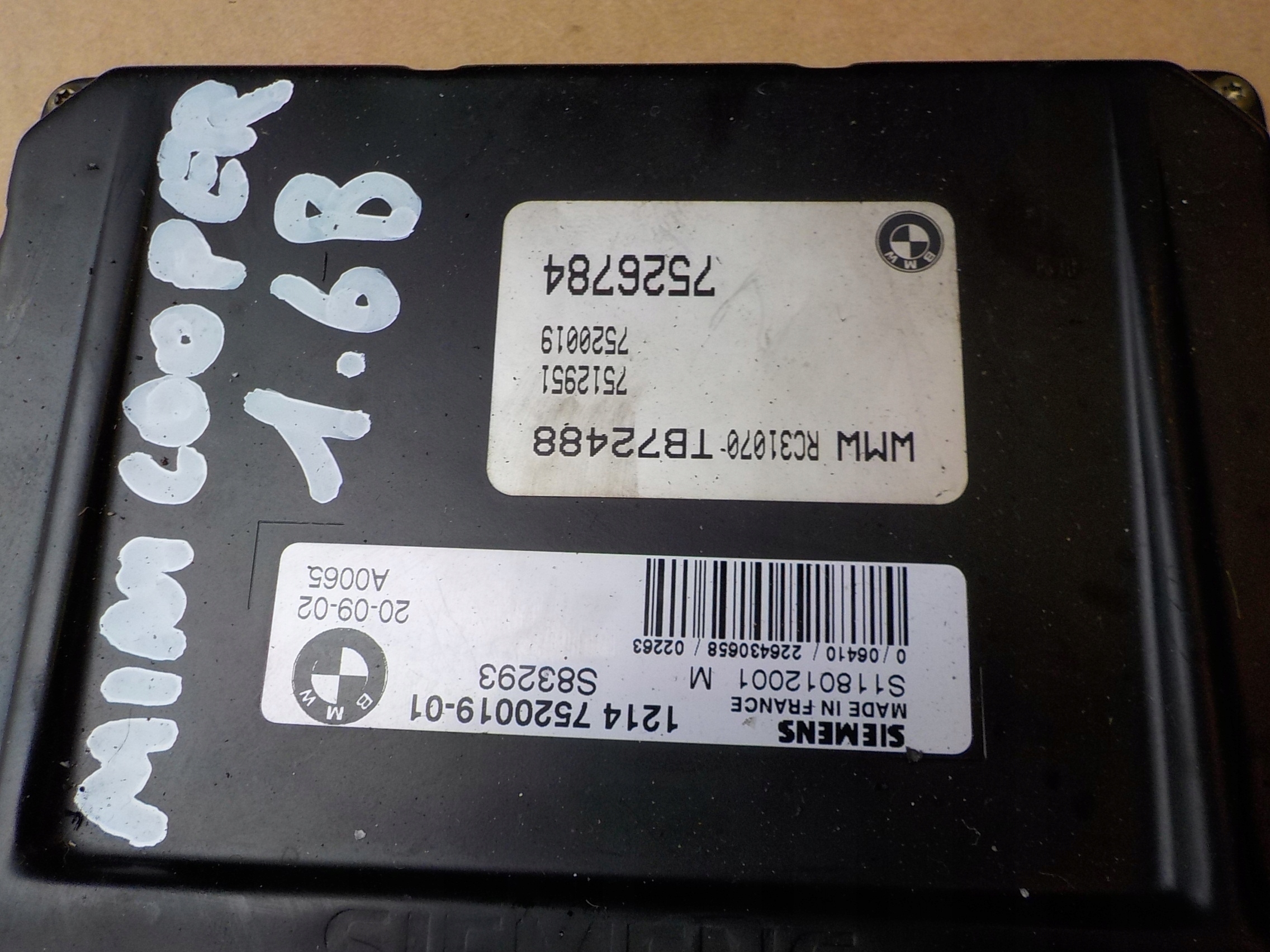 control unit of the engine mini cooper r50 1,6 7526784